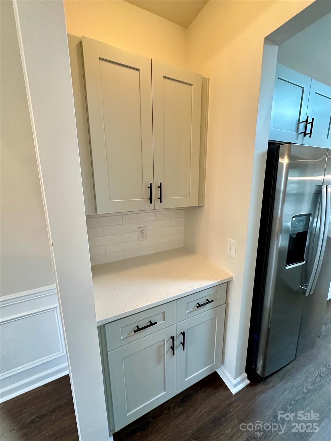 7633 Rathburn Lane Property Photo 10