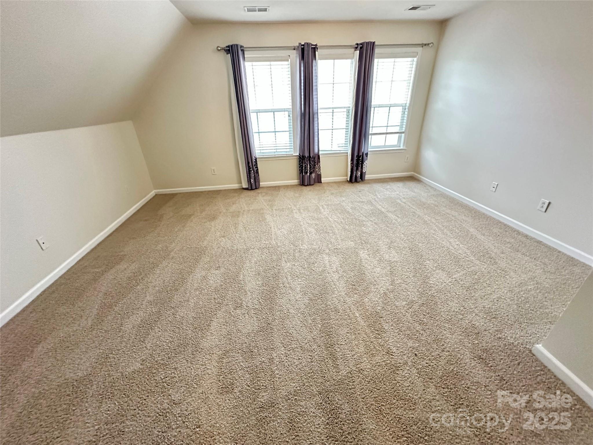 7633 Rathburn Lane Property Photo 11