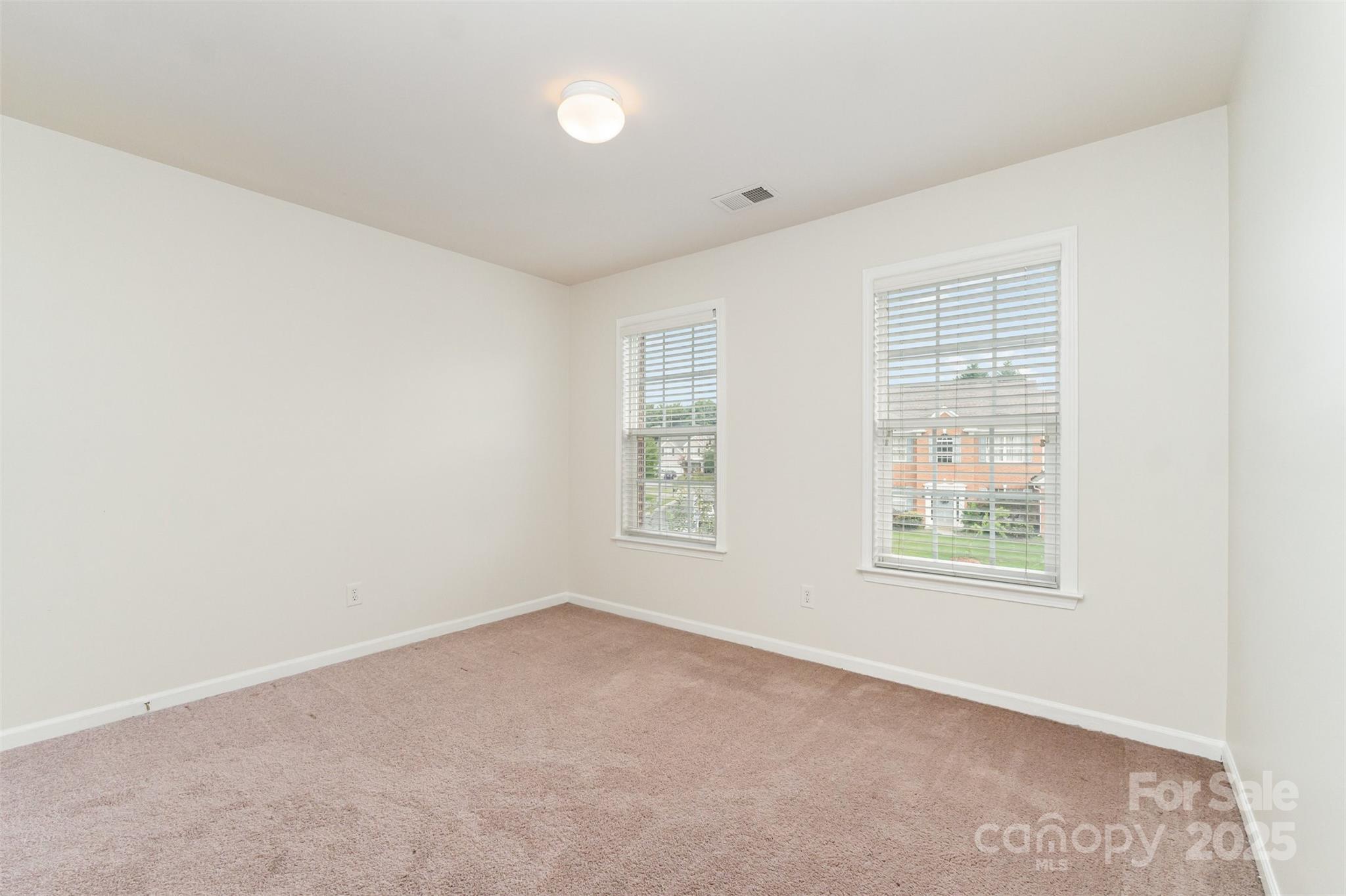 7633 Rathburn Lane Property Photo 29