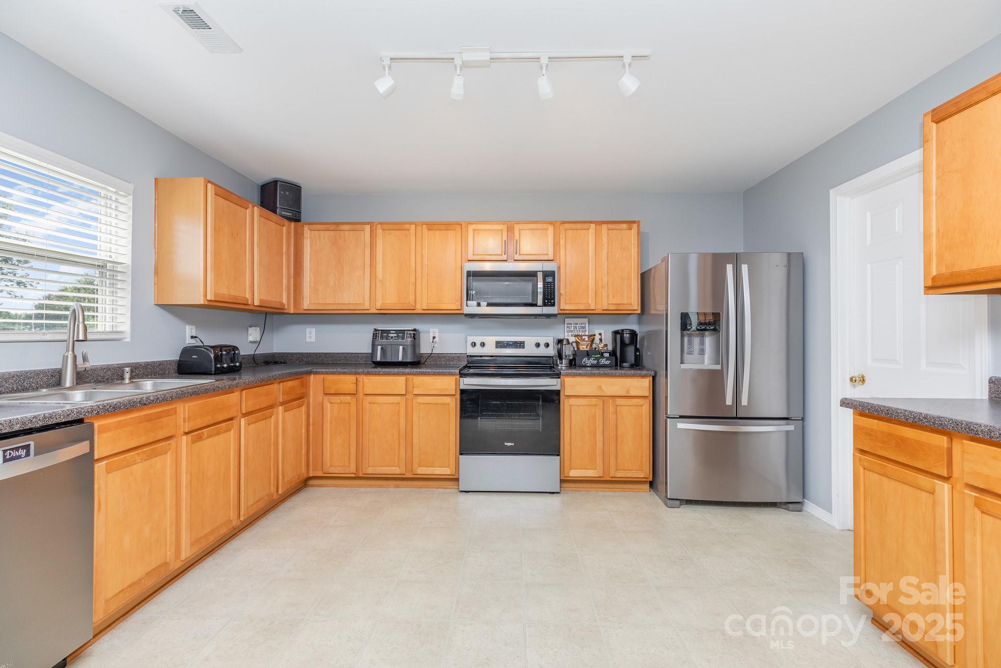 9439 Bayview Parkway Property Photo 17