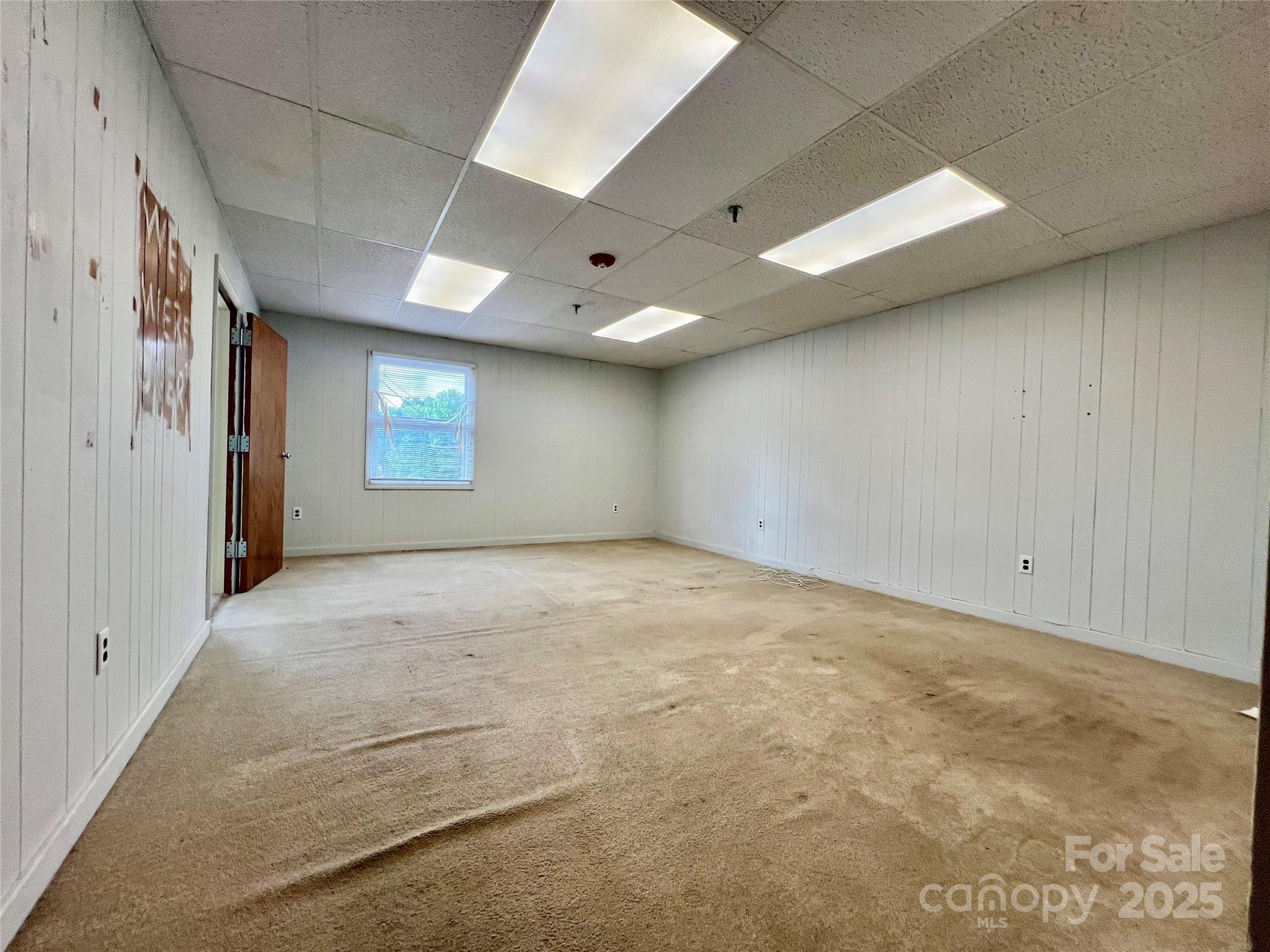 694 N Main Street Property Photo 24