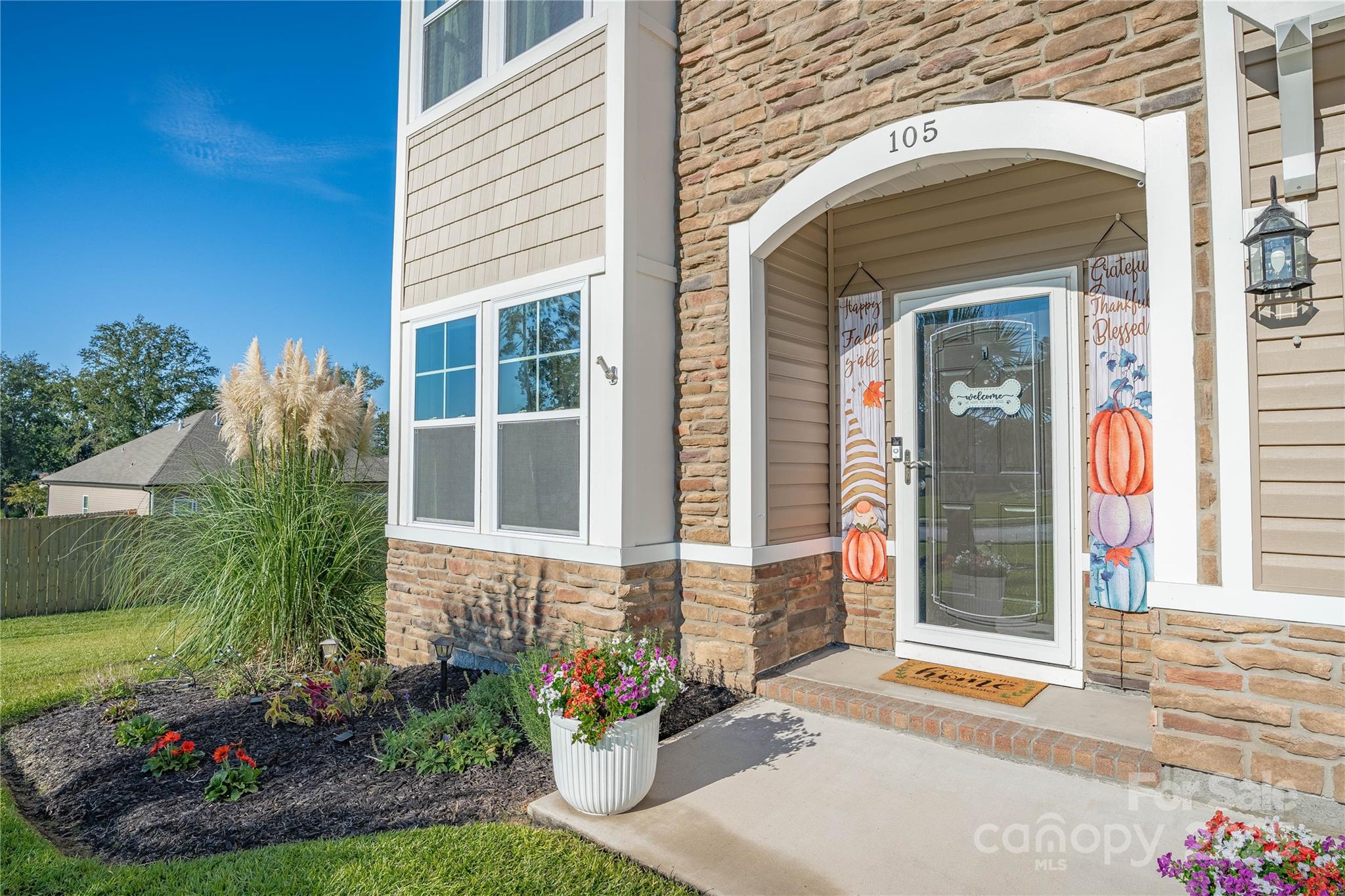 105 Madison Court Property Photo 3