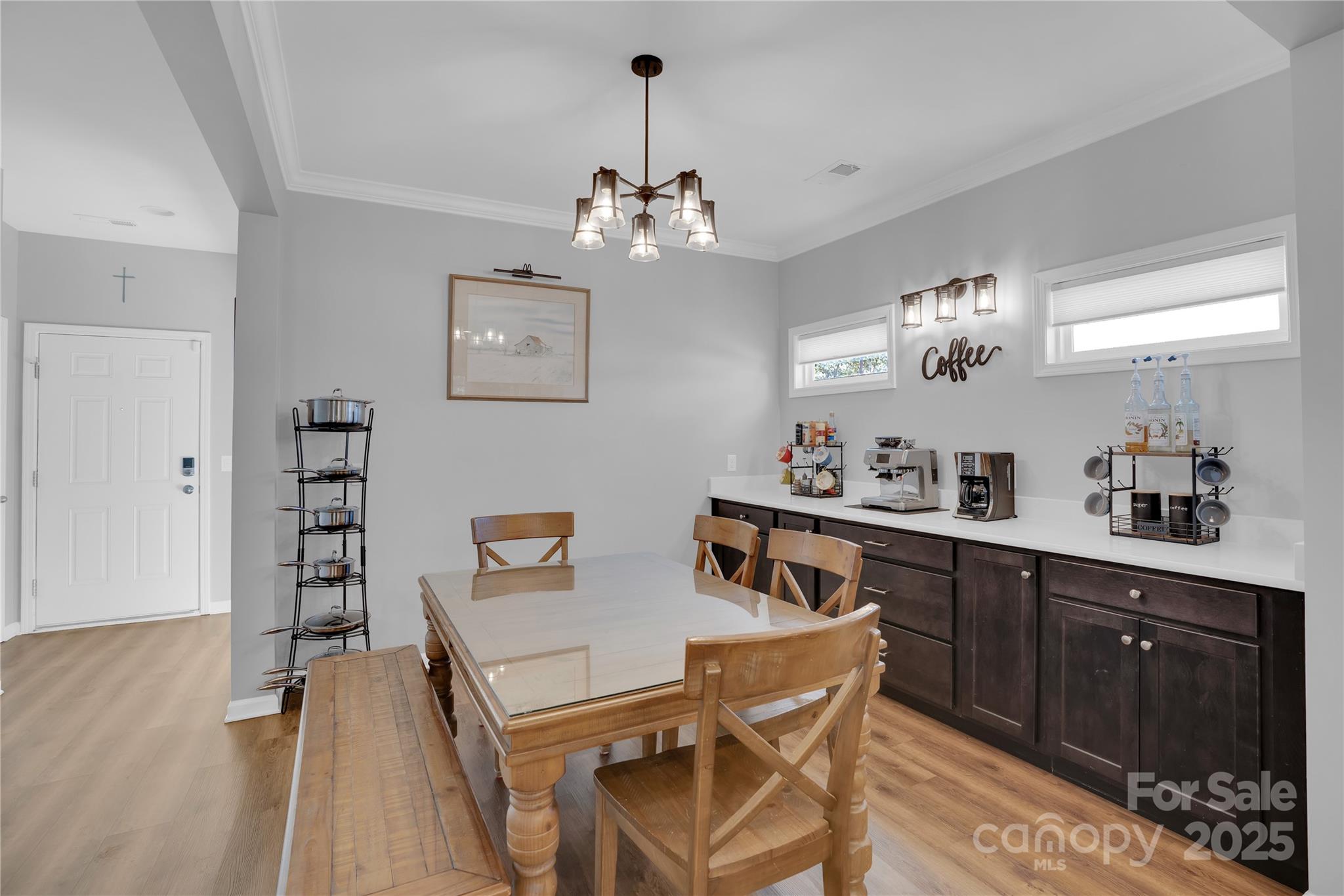 105 Madison Court Property Photo 8