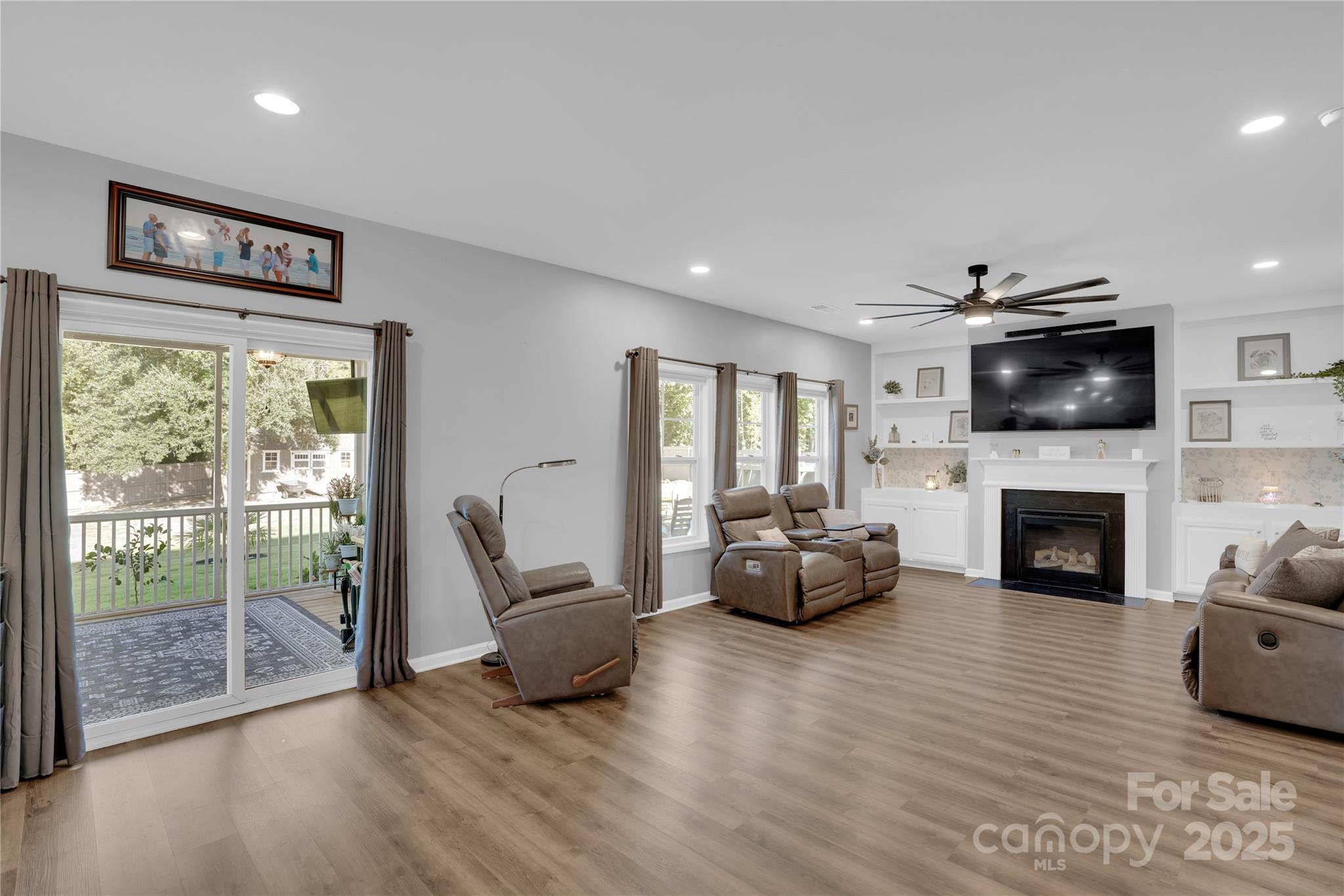 105 Madison Court Property Photo 14