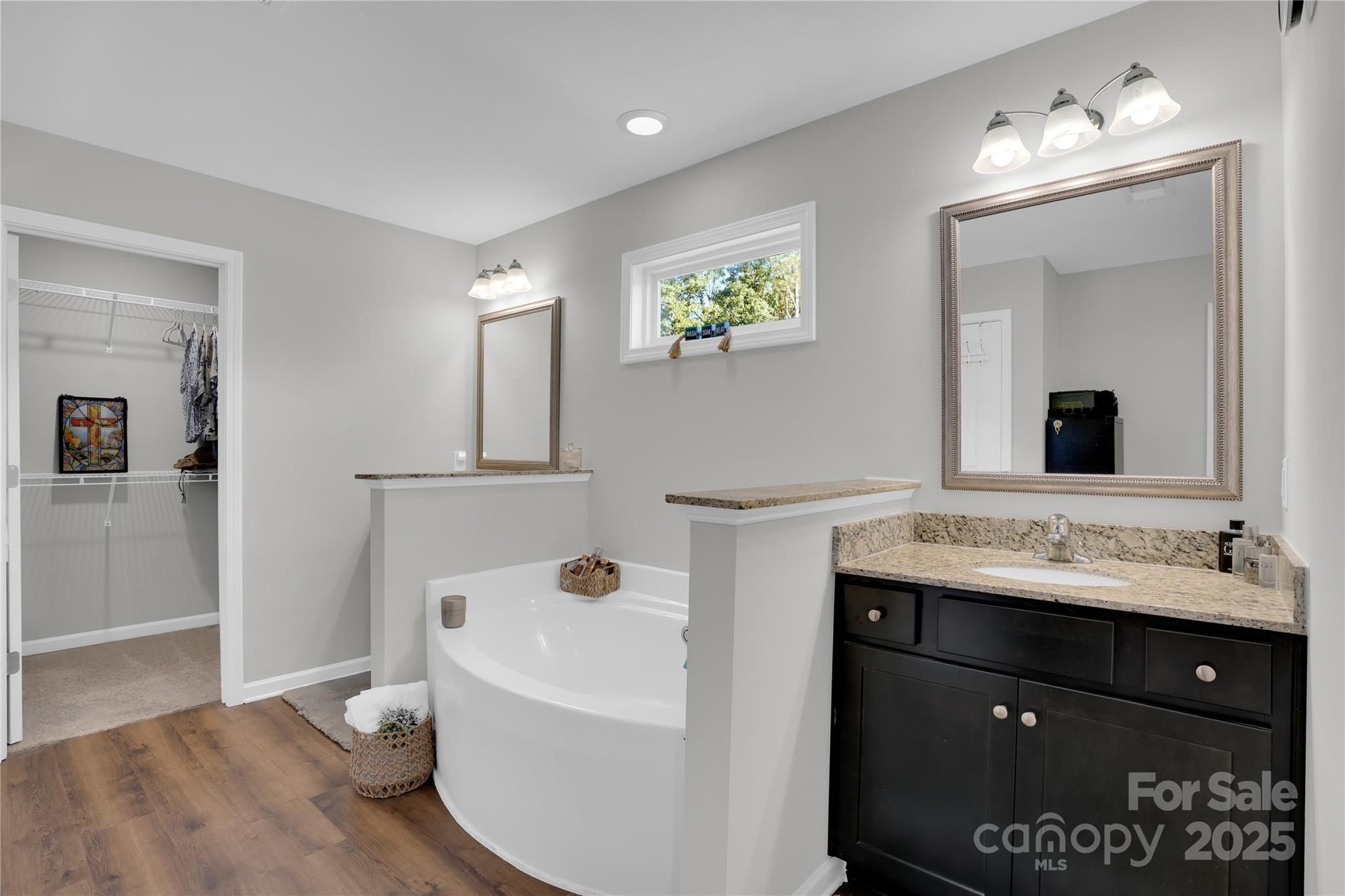 105 Madison Court Property Photo 20