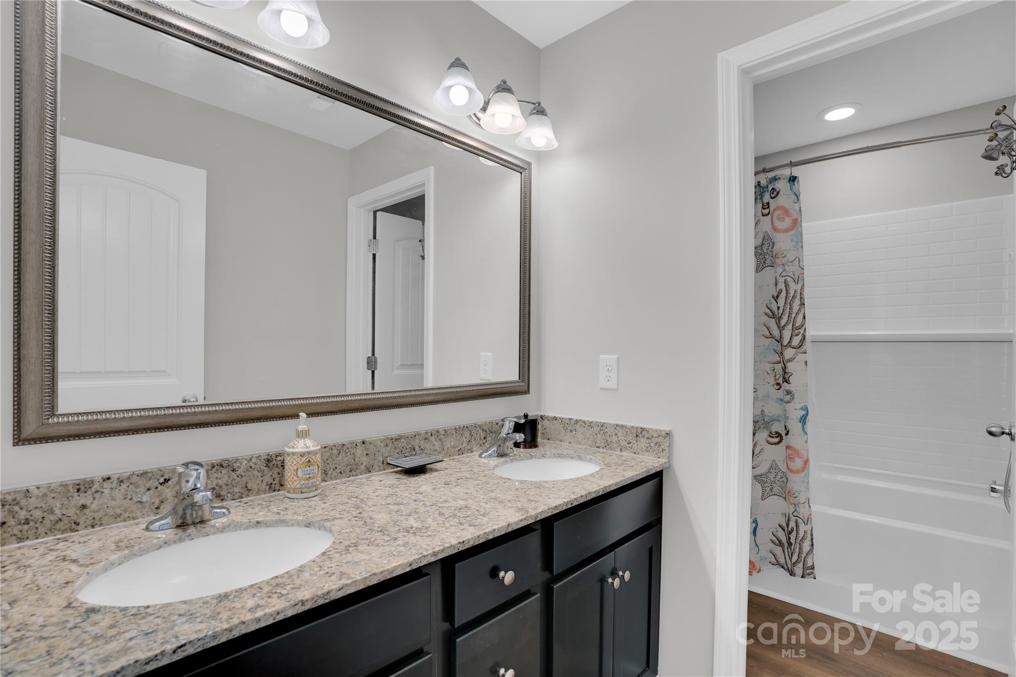 105 Madison Court Property Photo 26