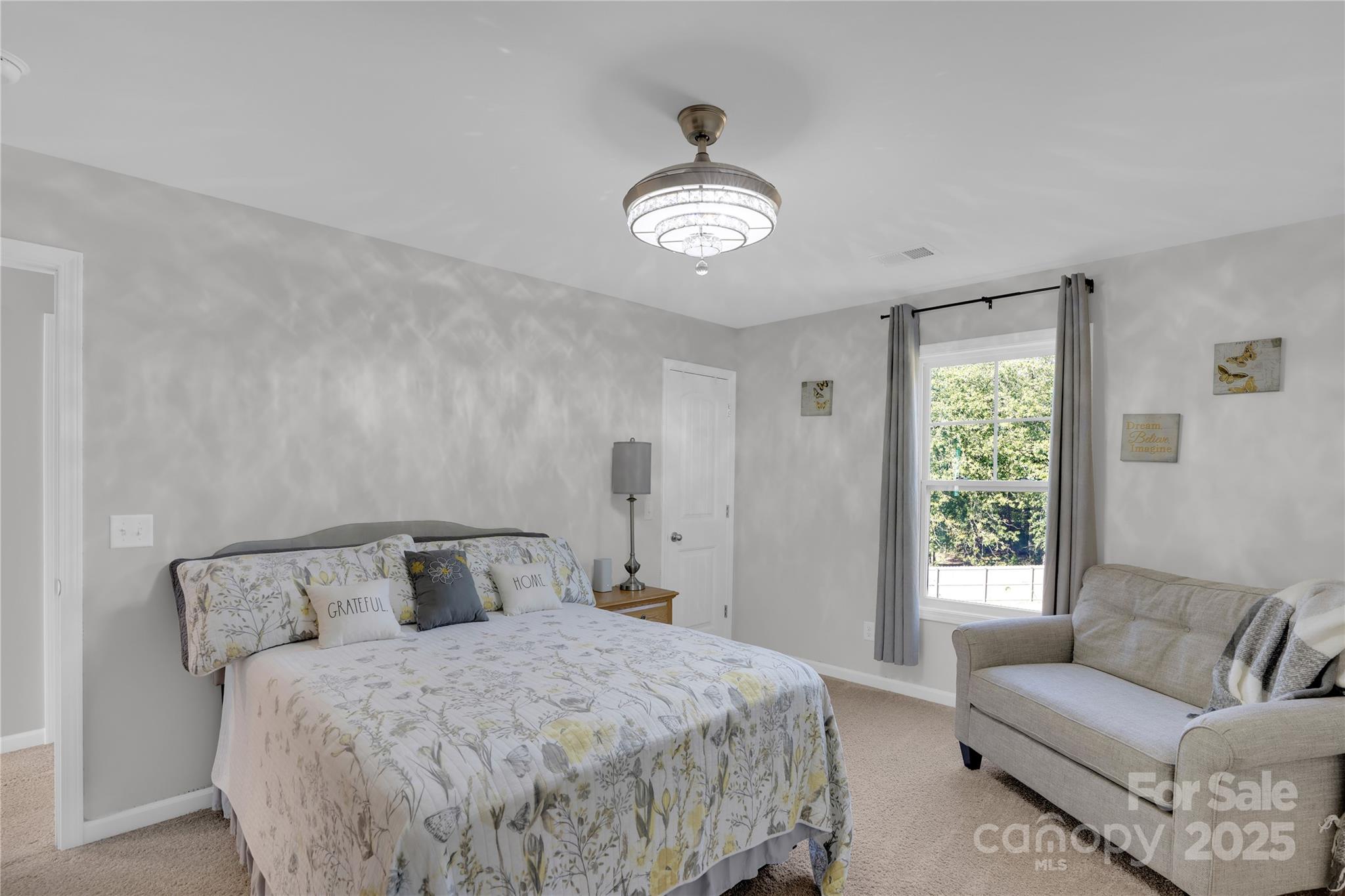 105 Madison Court Property Photo 28