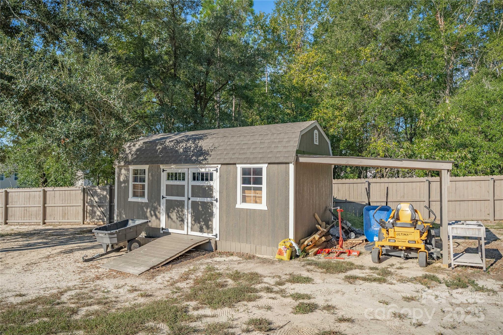 105 Madison Court Property Photo 31