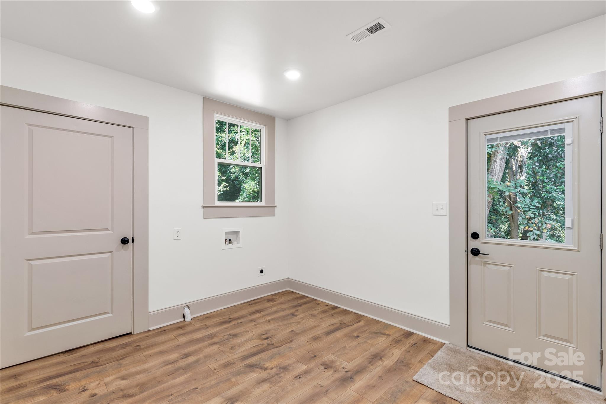 310 Elm Street Property Photo 23