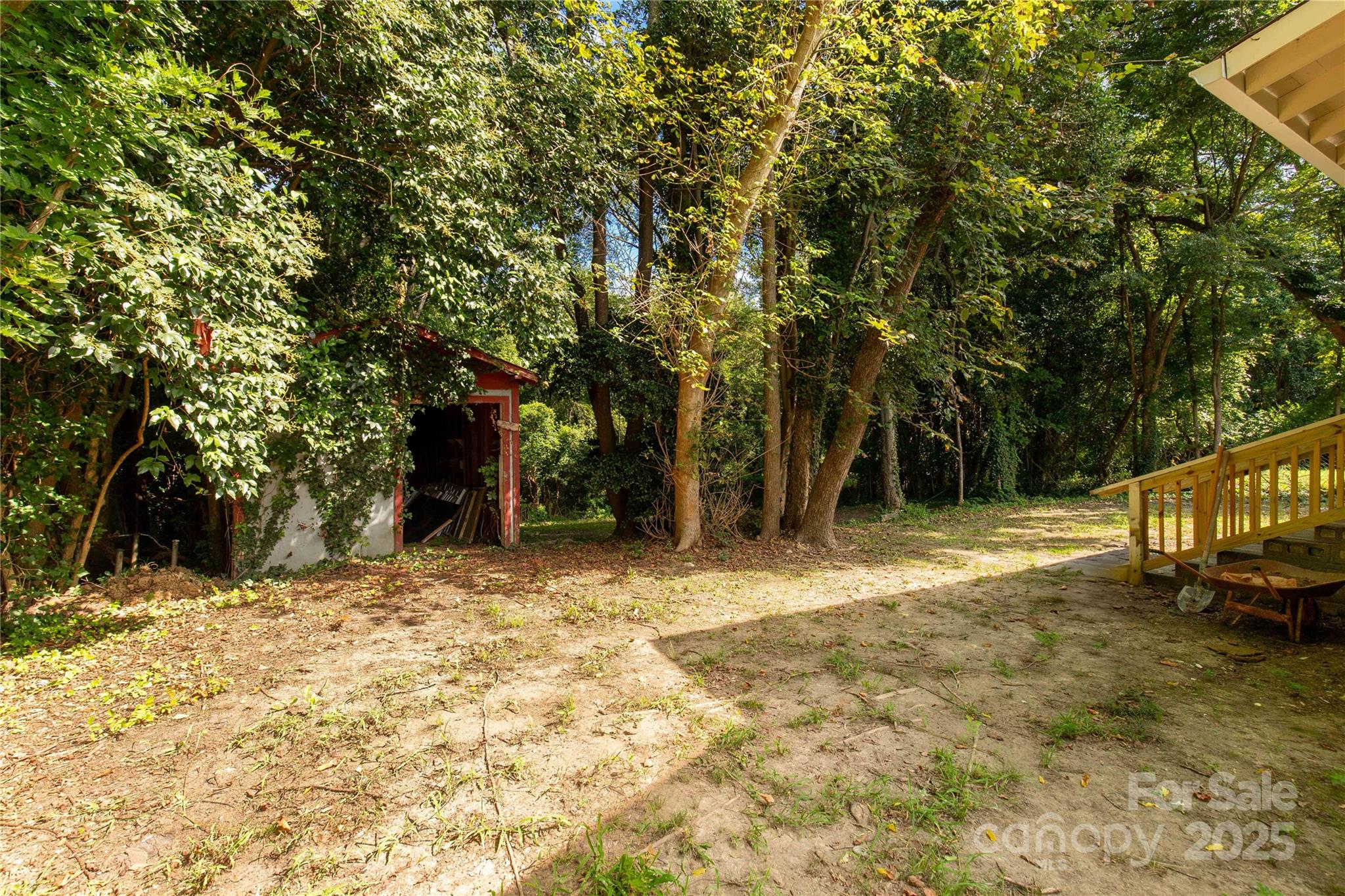 310 Elm Street Property Photo 28