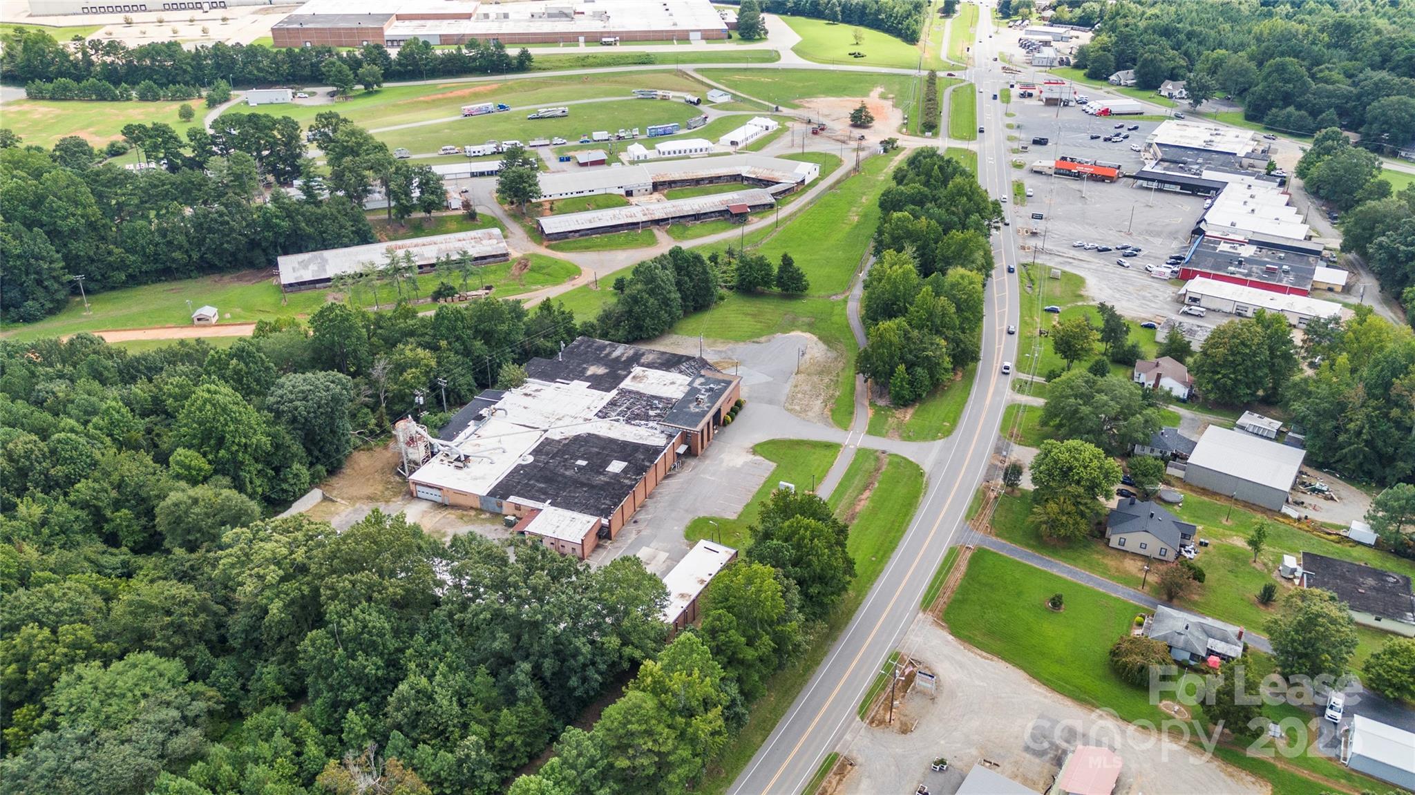 694 N Main Street Property Photo 30
