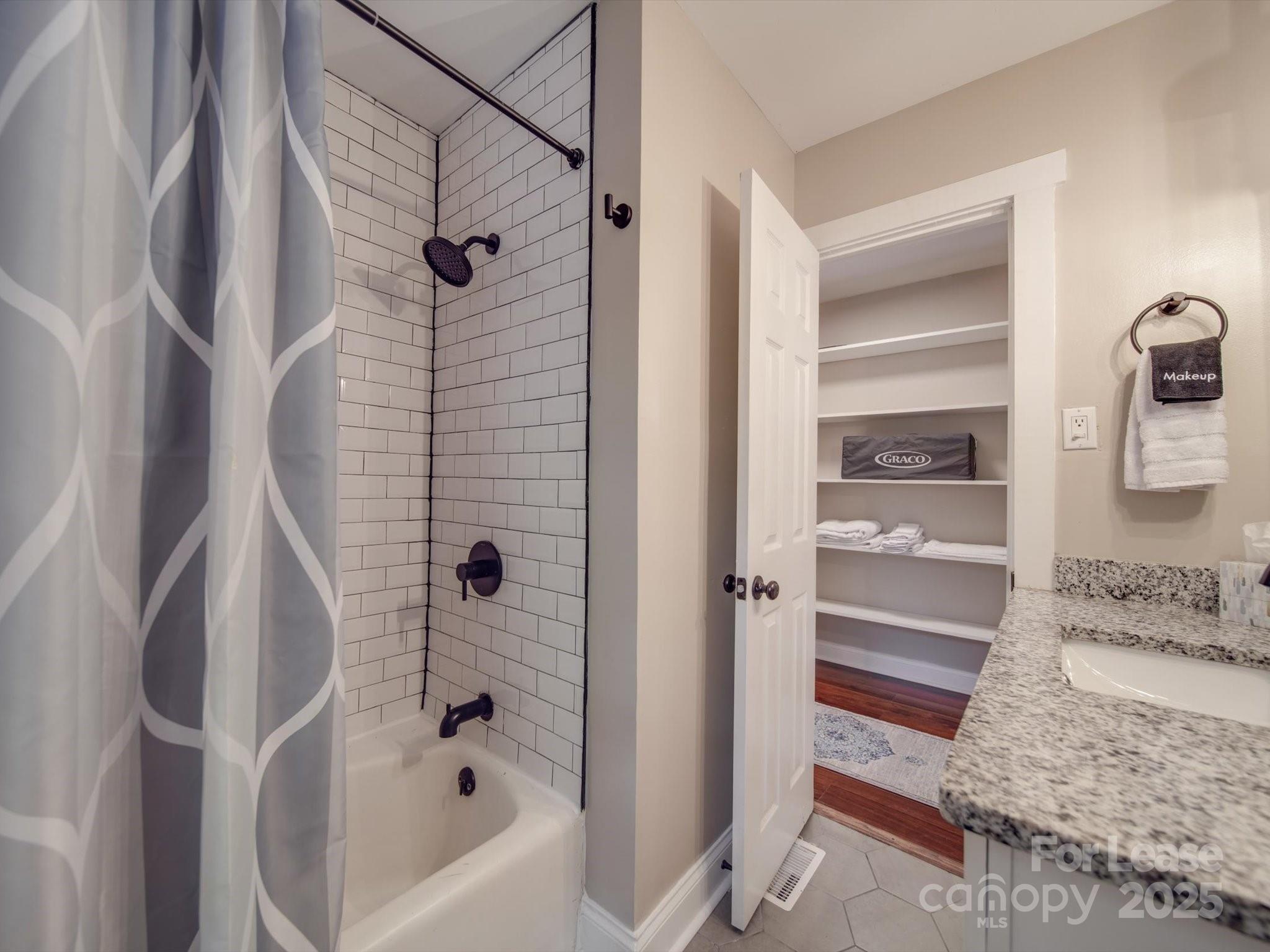 1510 Lynhurst Drive Property Photo 13