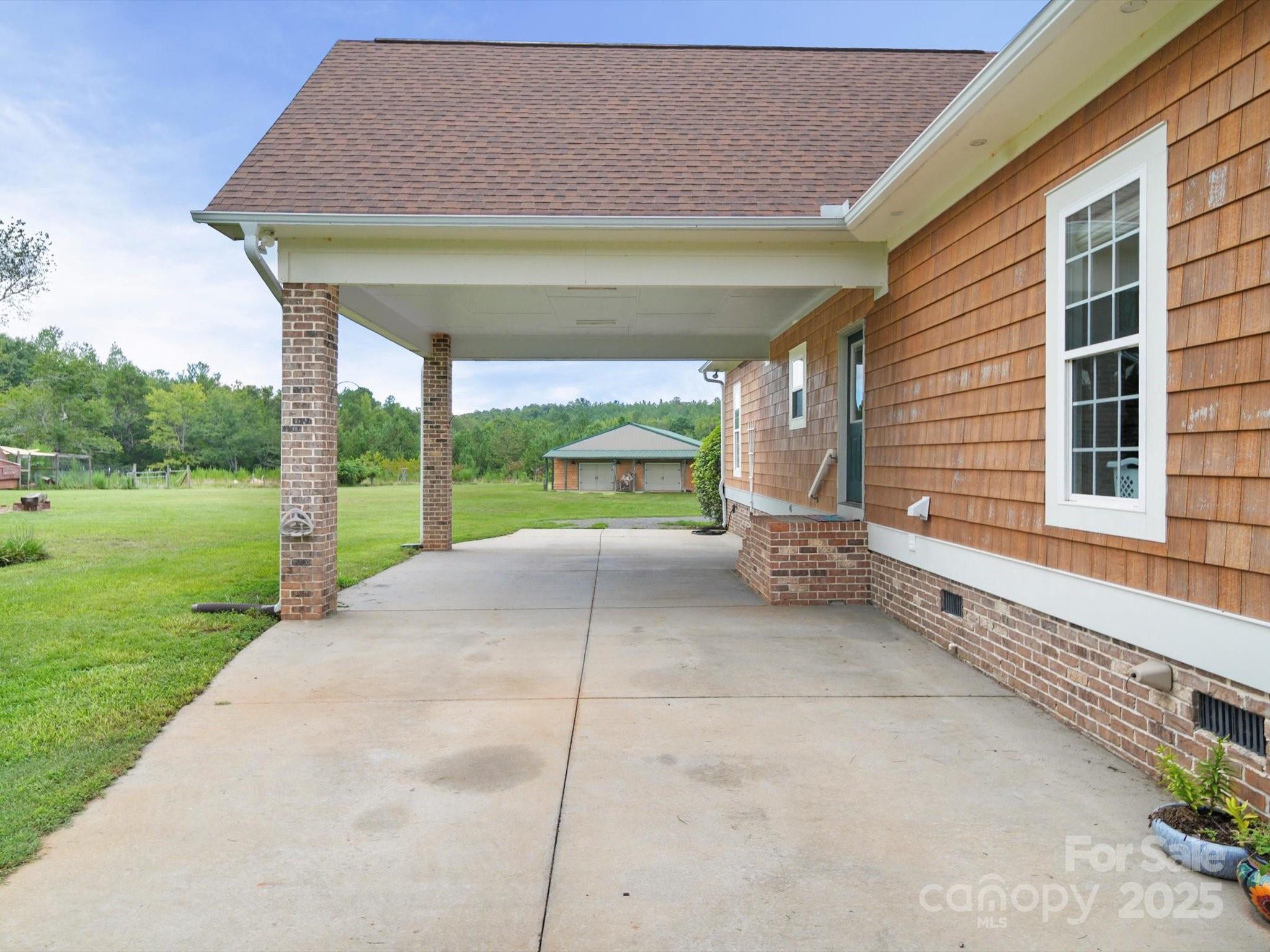 1393 Wateree Road Property Photo 5