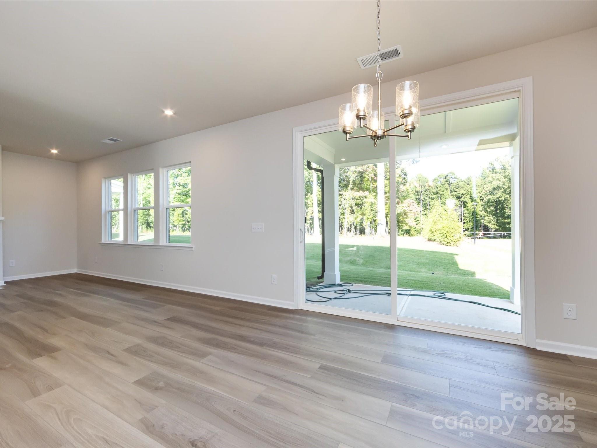 2141 Moss Bluff Drive Property Photo 10