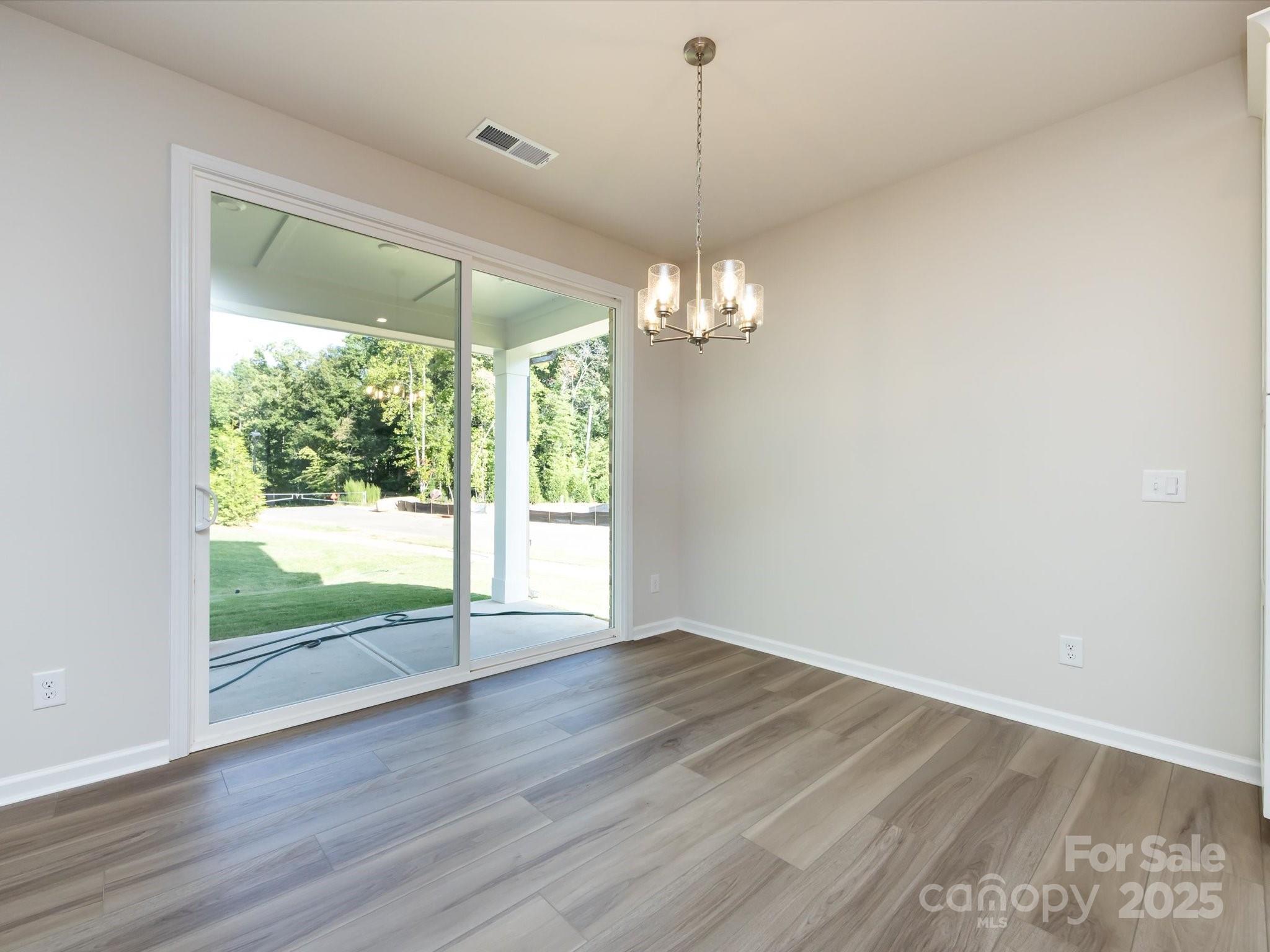 2141 Moss Bluff Drive Property Photo 11