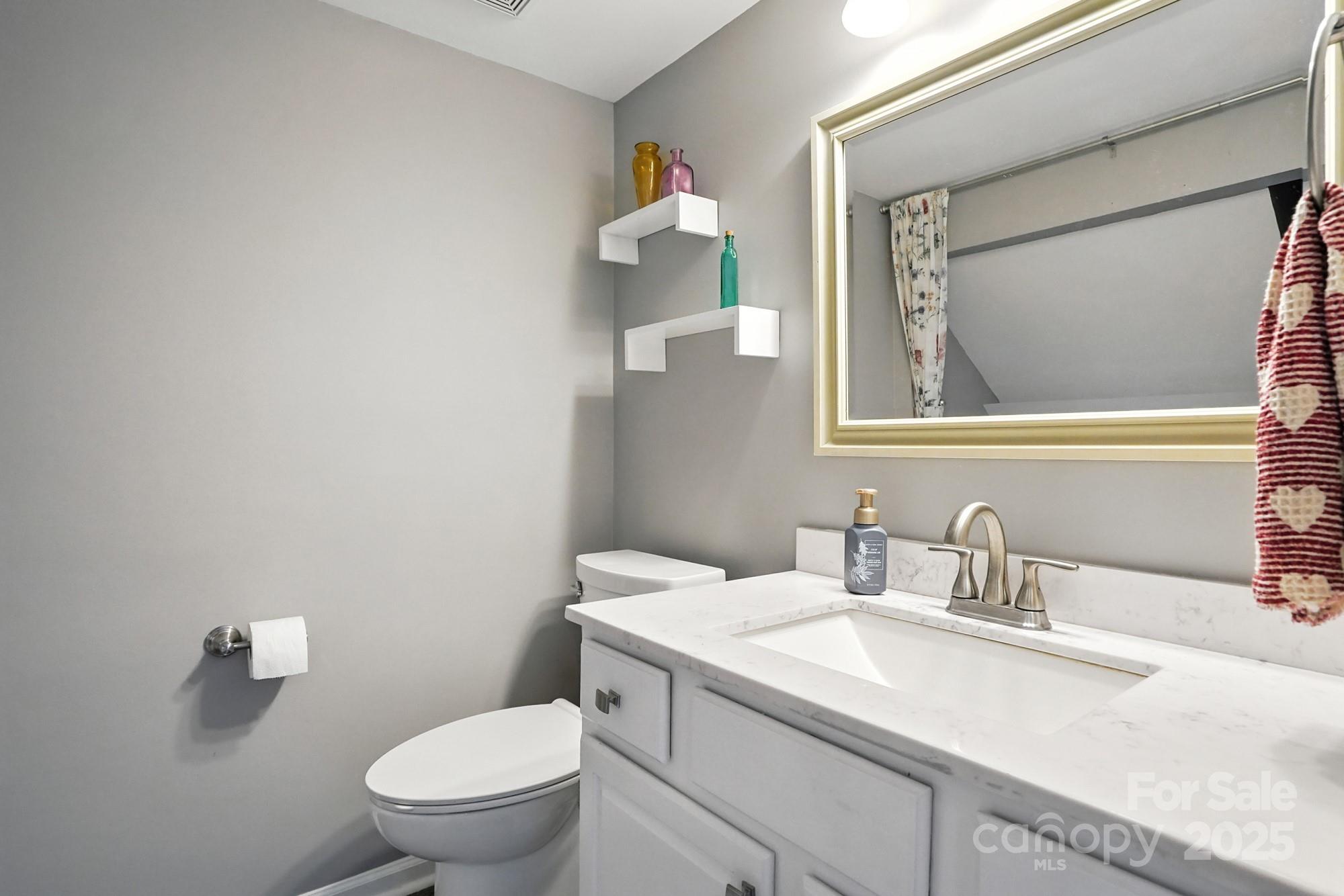 9225 Ravenwing Drive Property Photo 13