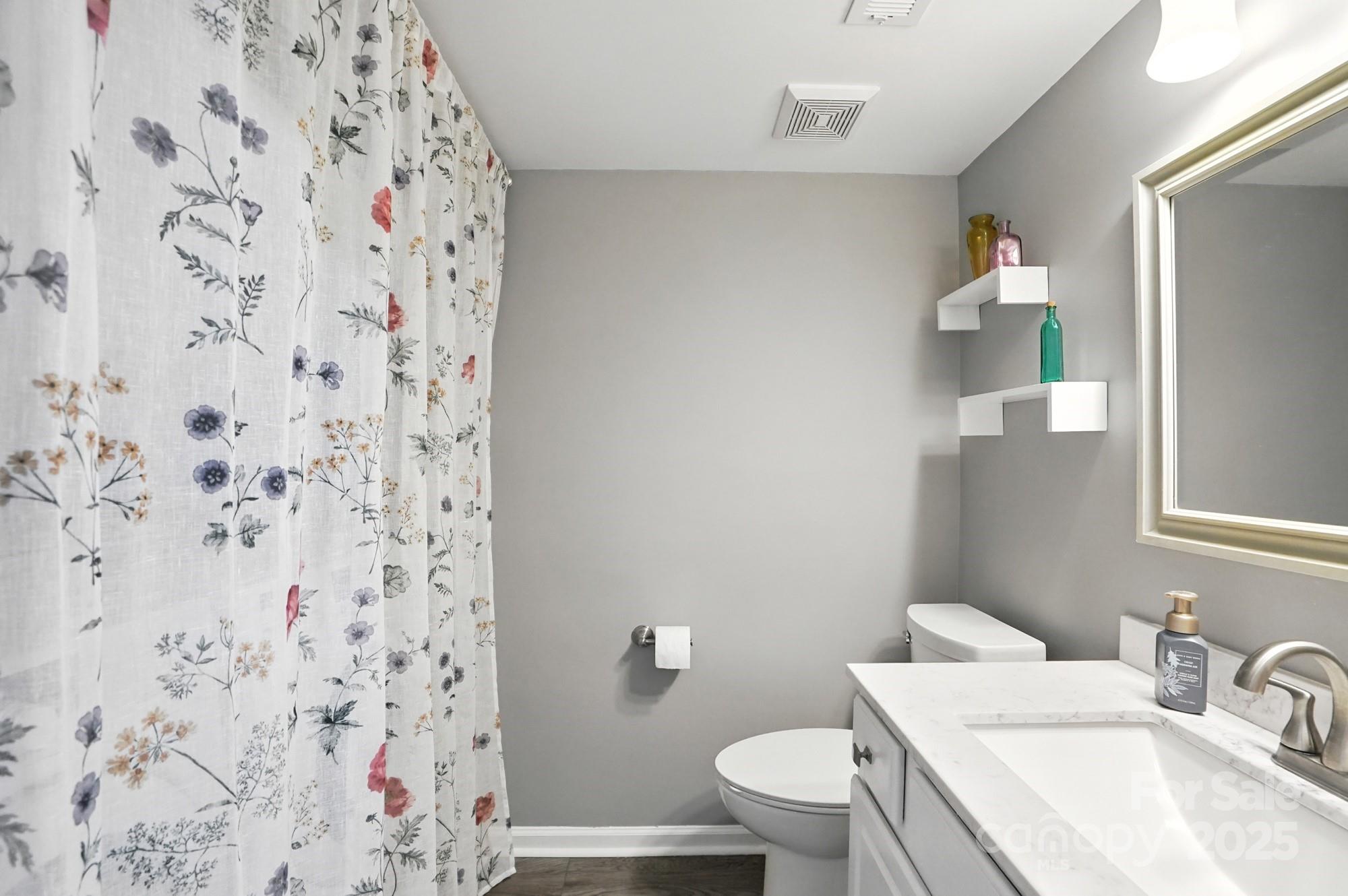 9225 Ravenwing Drive Property Photo 14