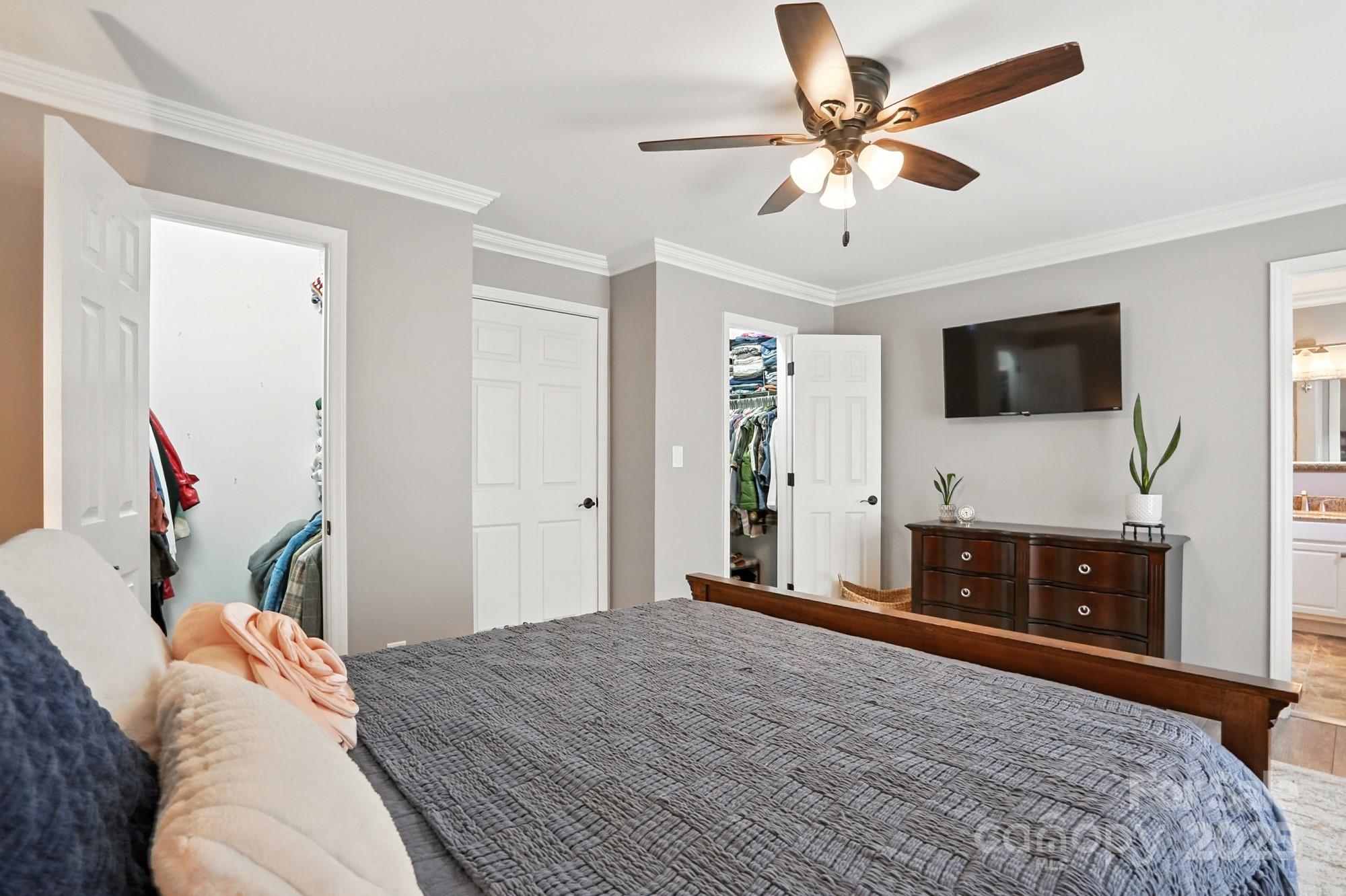 9225 Ravenwing Drive Property Photo 27