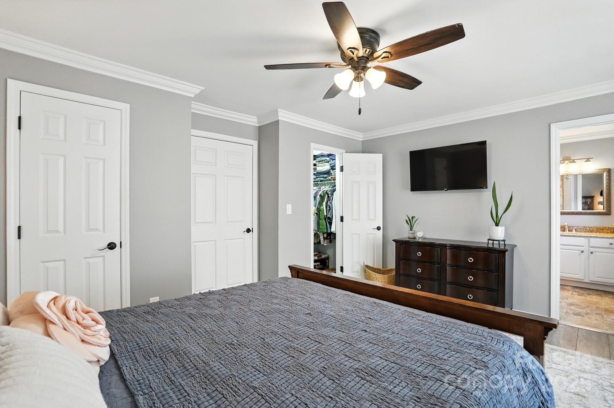 9225 Ravenwing Drive Property Photo 28