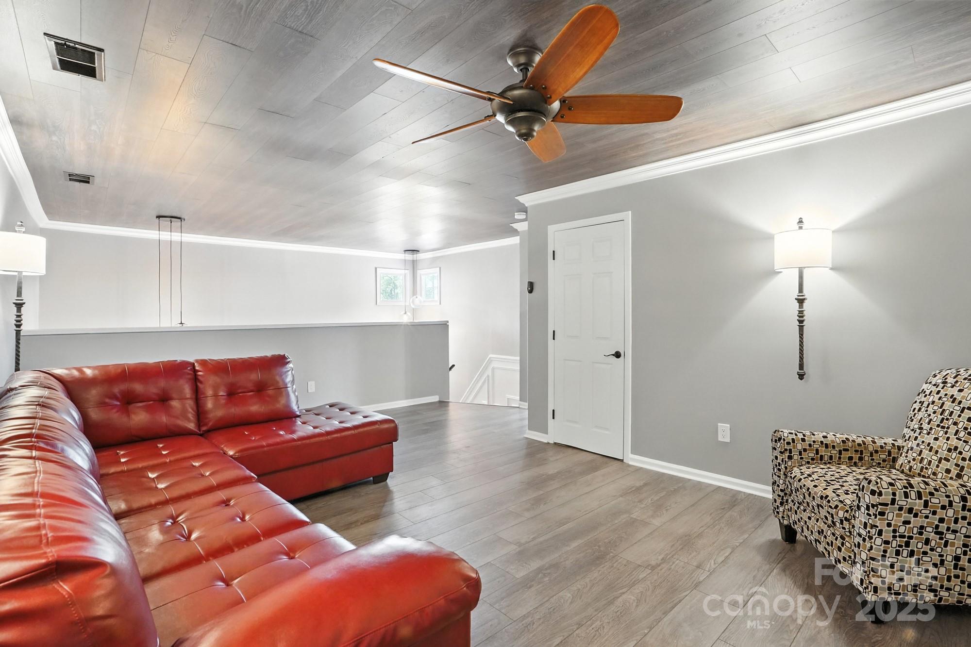 9225 Ravenwing Drive Property Photo 34