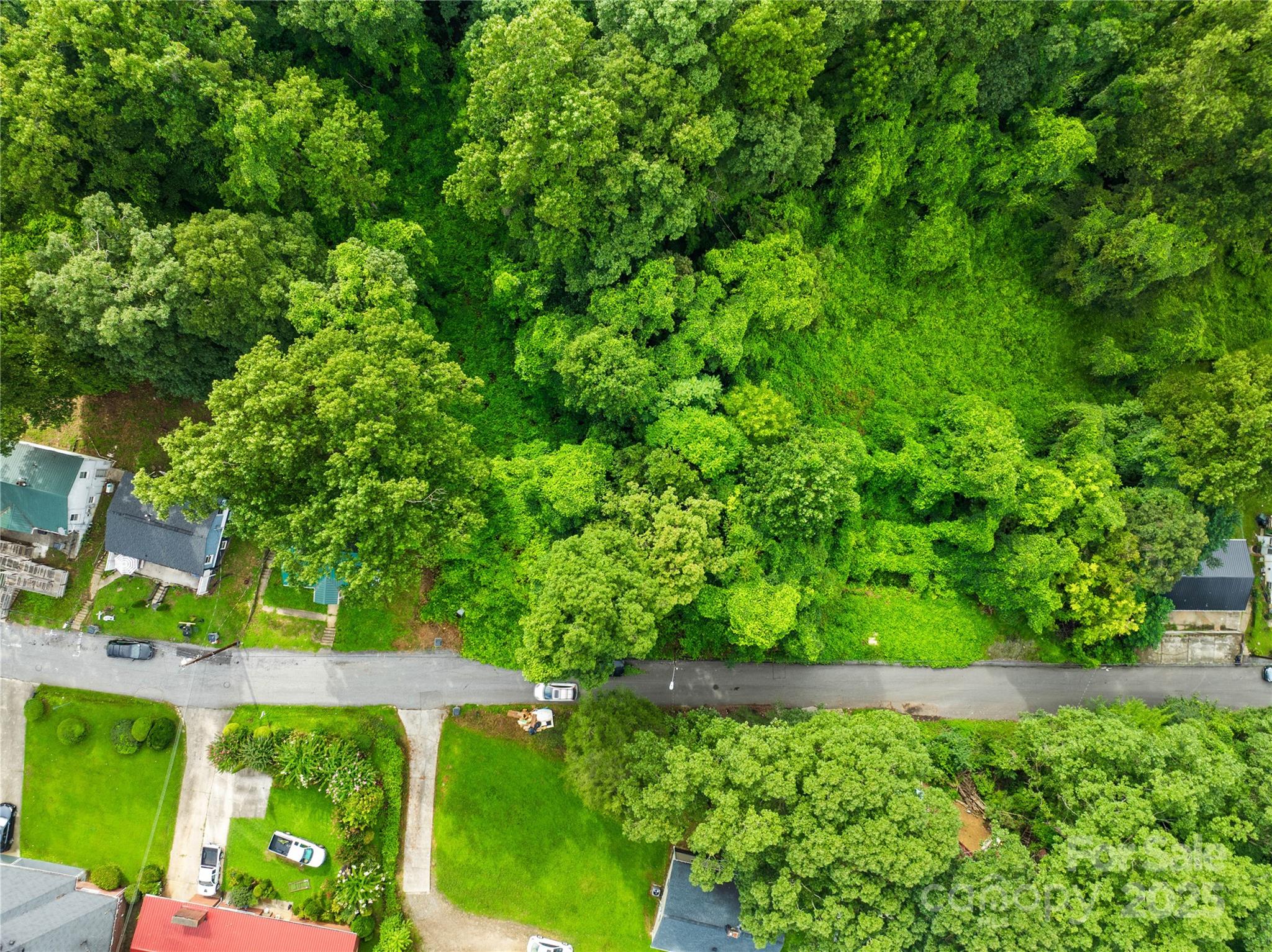 516 Arlington Circle Property Photo 6