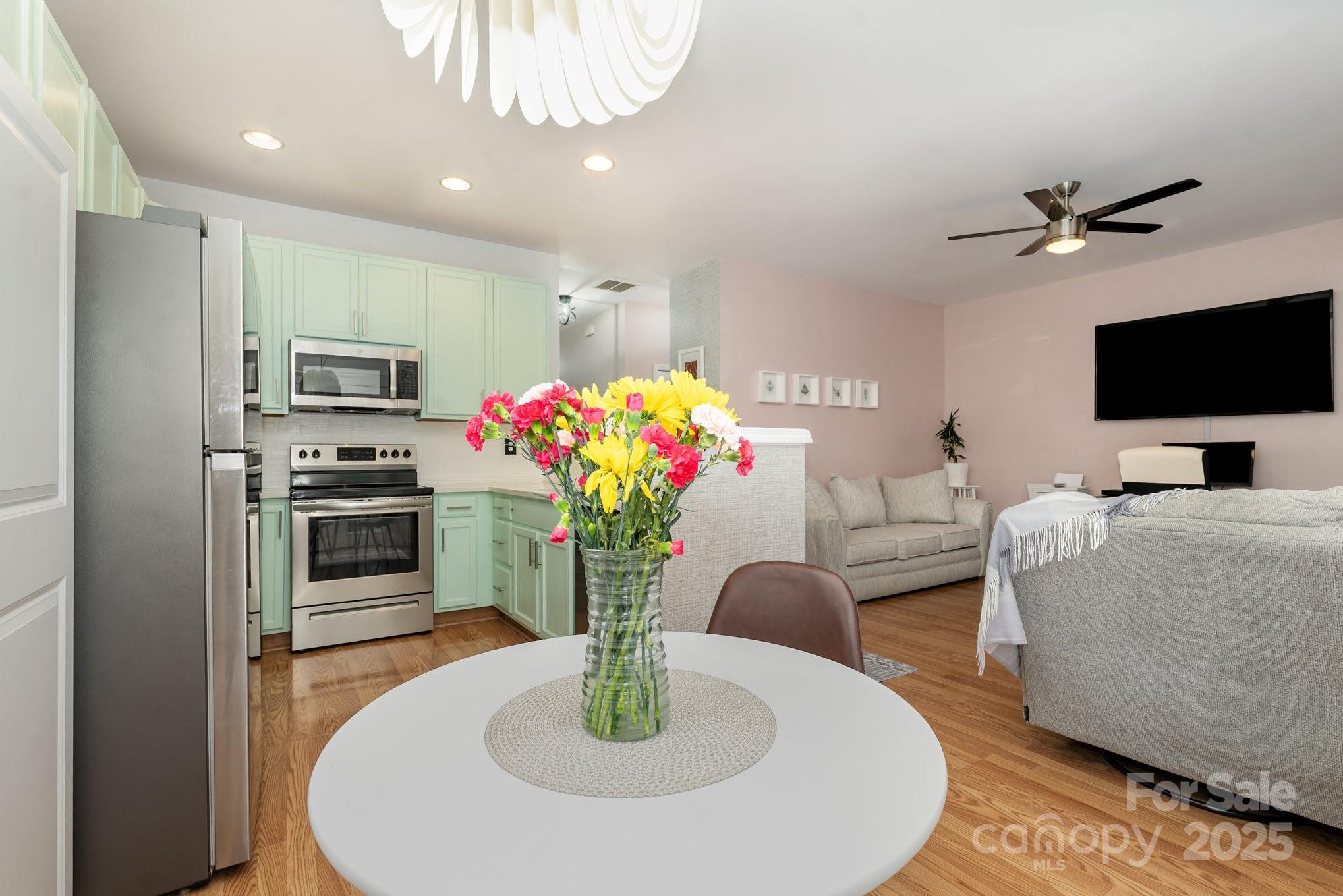 280 Tail Race Lane Property Photo 8