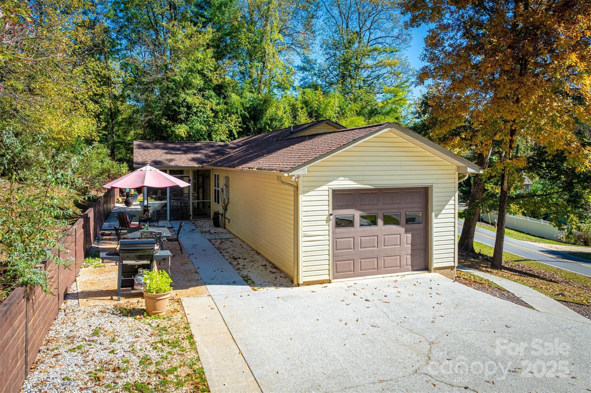 187 Yancey Road Property Photo 8