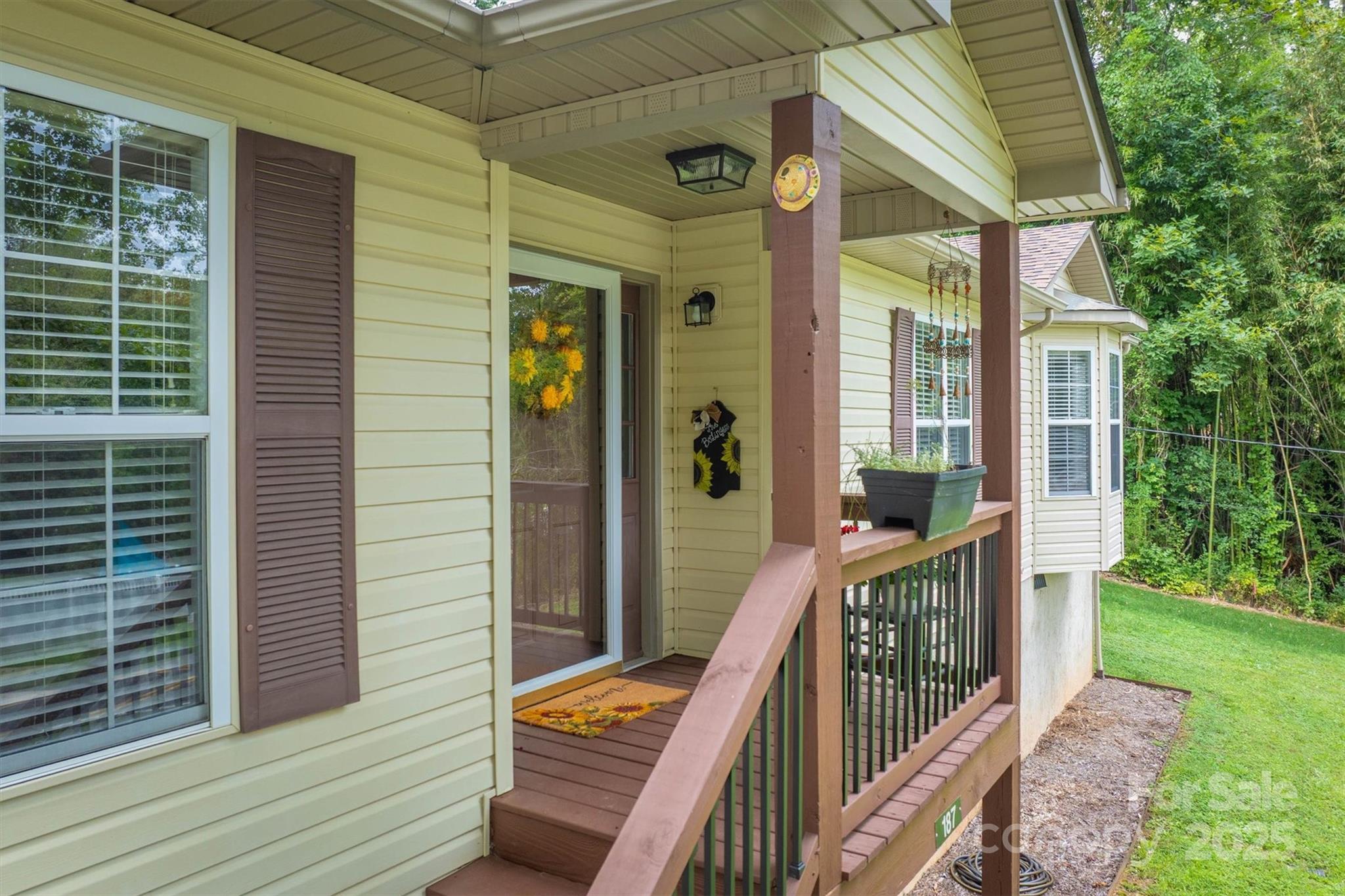 187 Yancey Road Property Photo 9