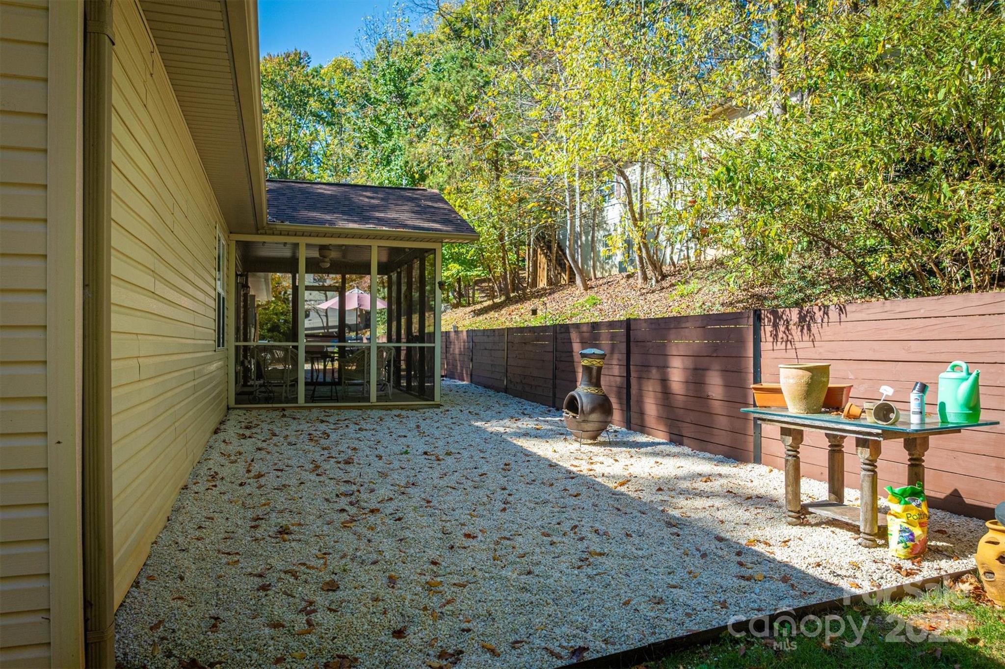 187 Yancey Road Property Photo 11