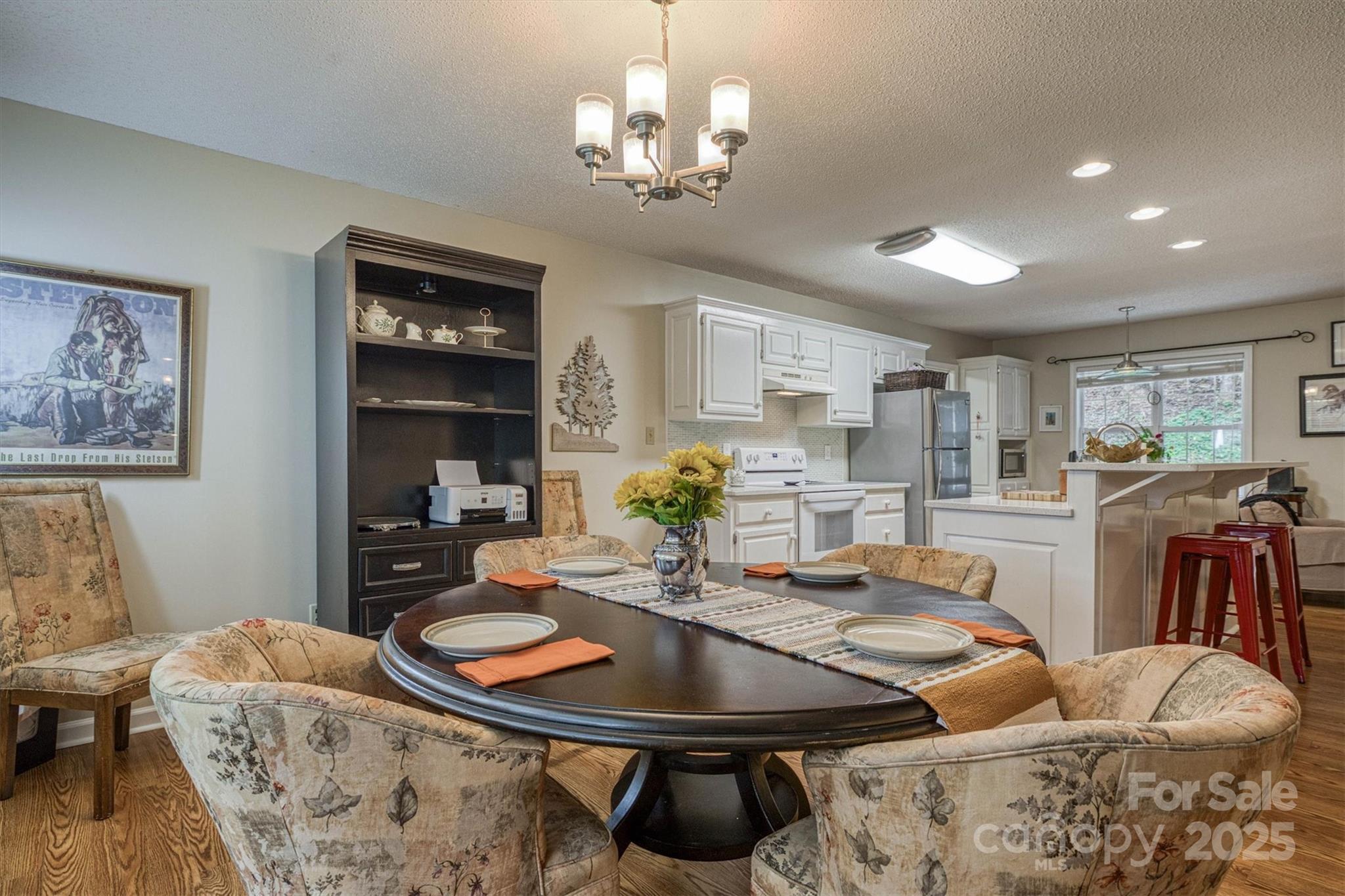 187 Yancey Road Property Photo 16