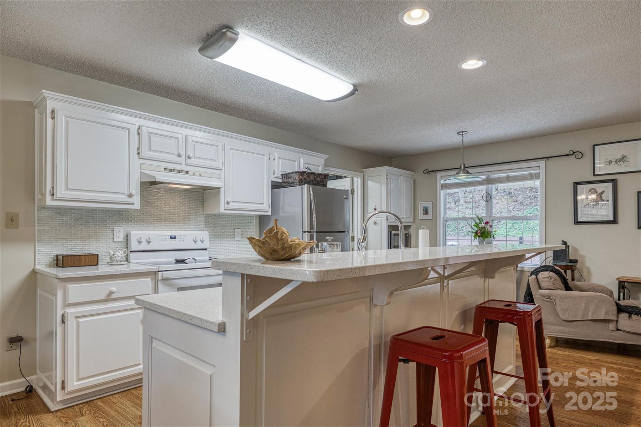 187 Yancey Road Property Photo 17