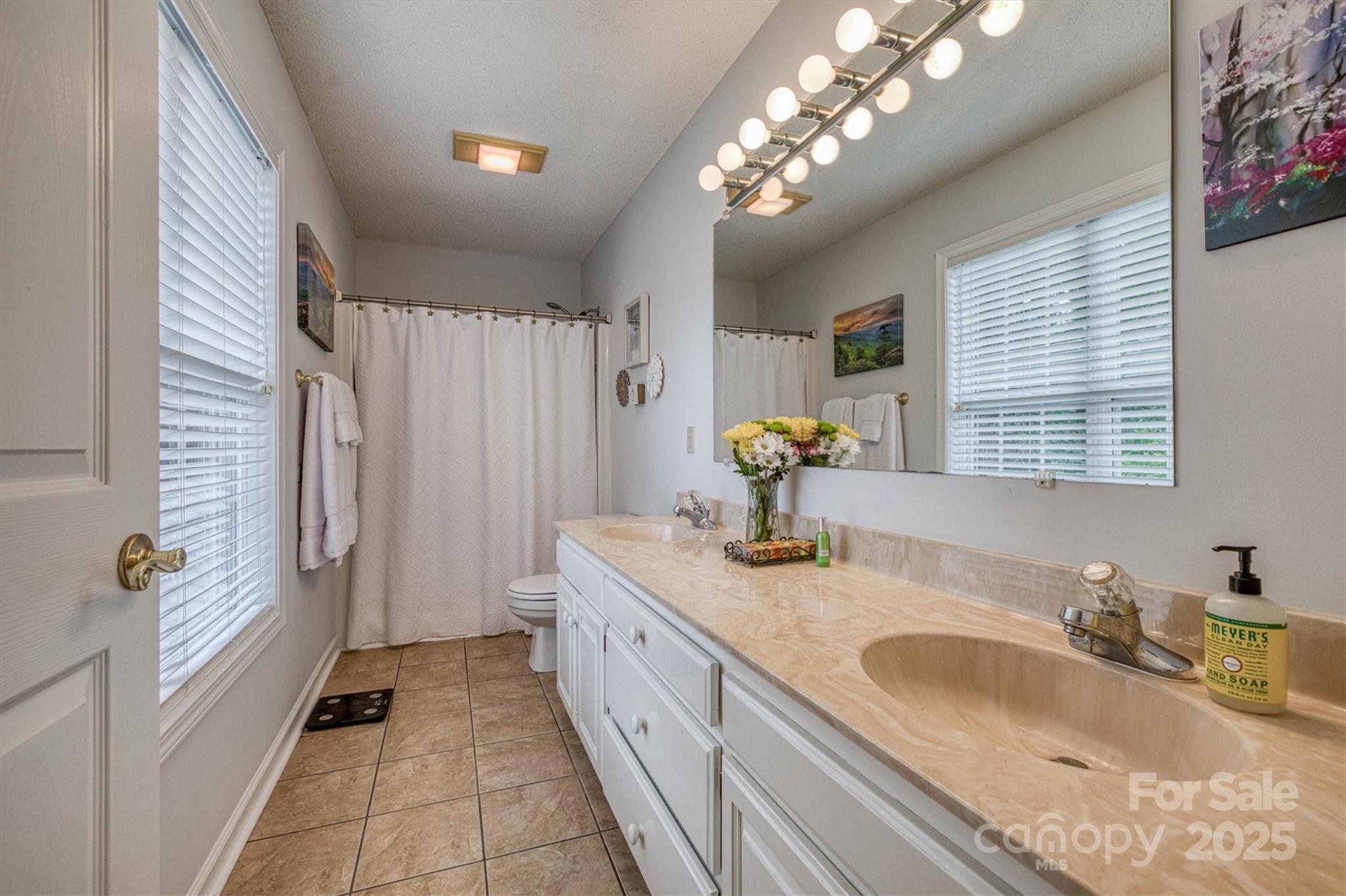 187 Yancey Road Property Photo 32