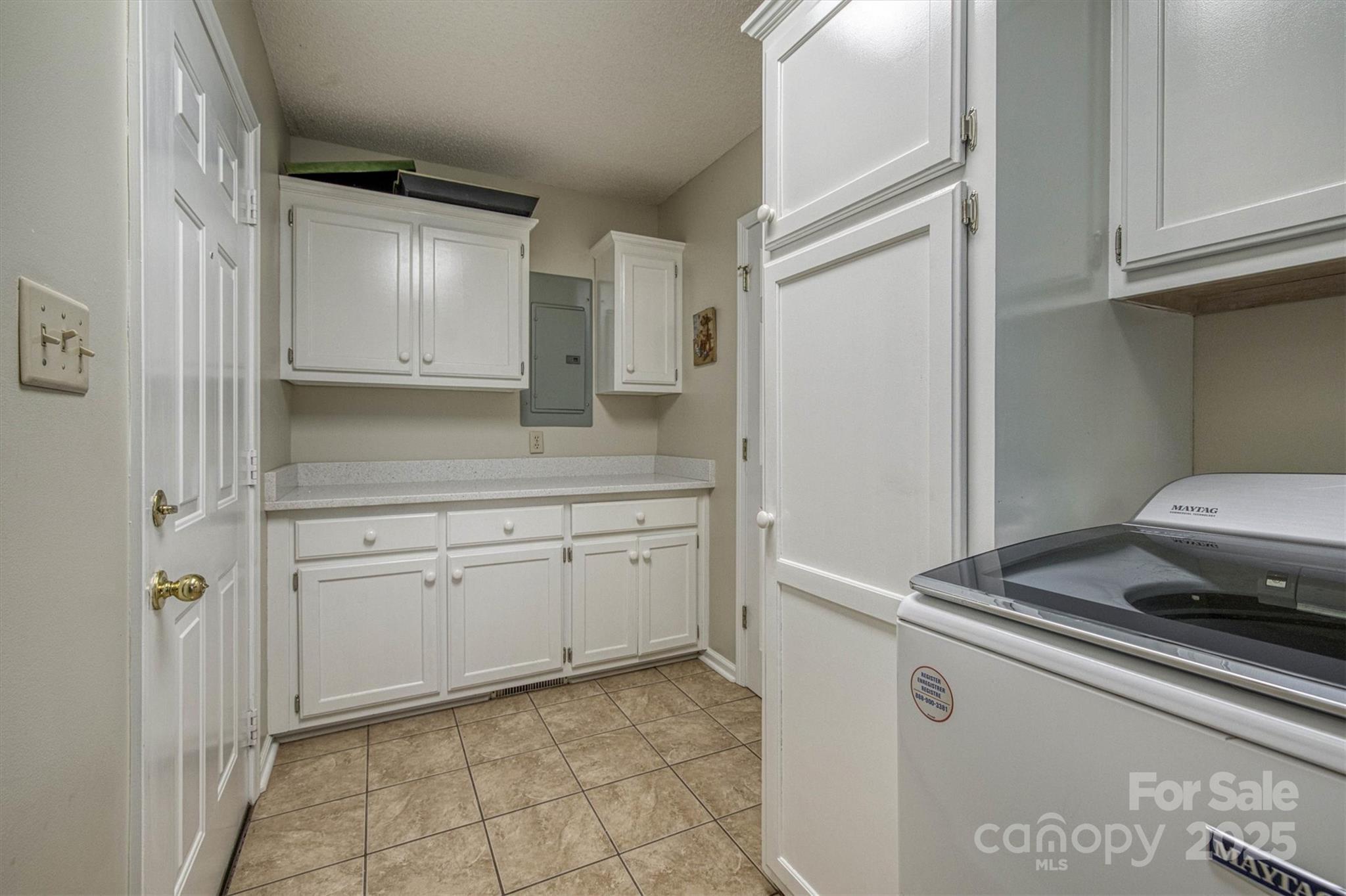 187 Yancey Road Property Photo 34