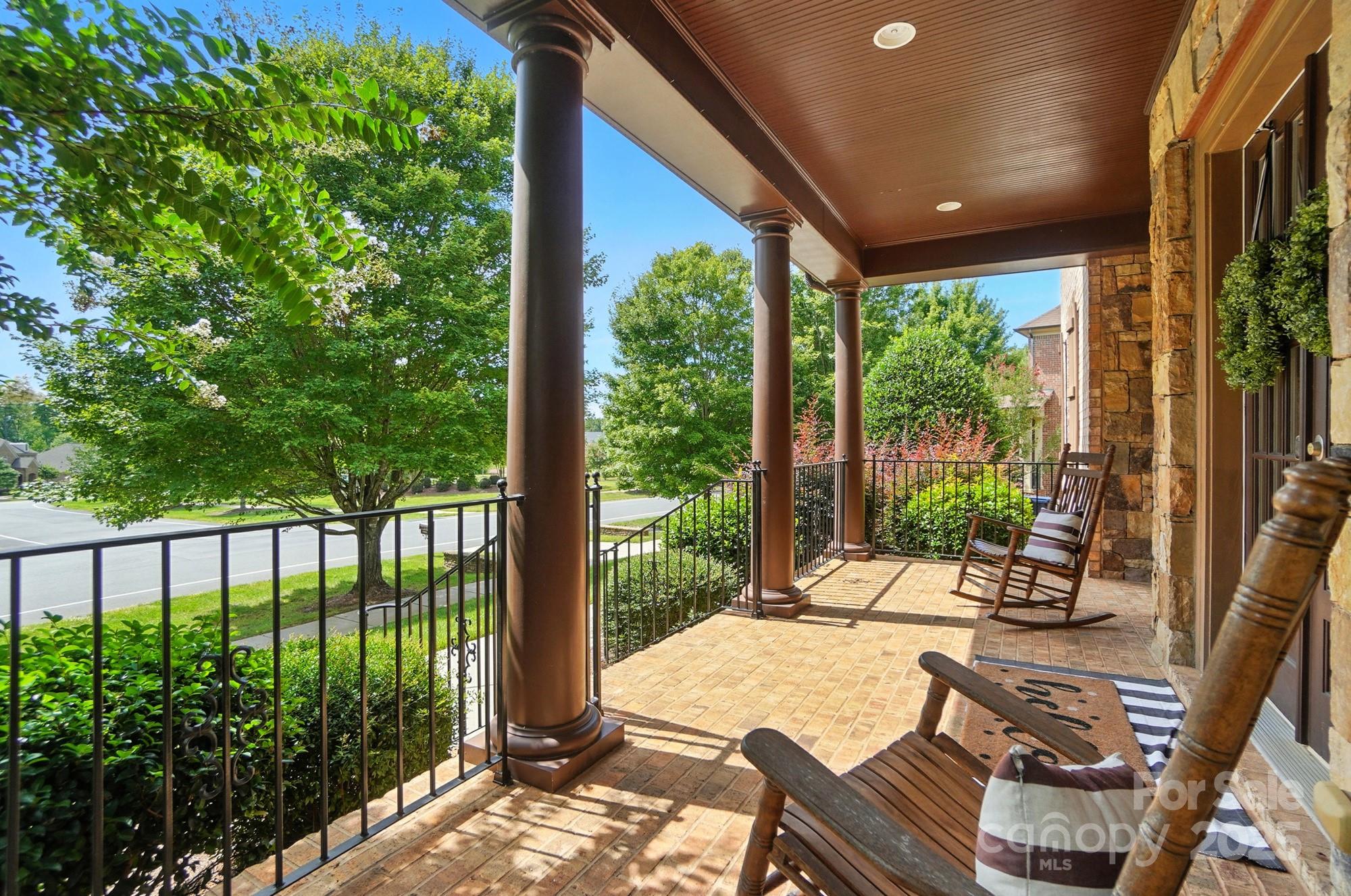 13056 Long Common Parkway Property Photo 3