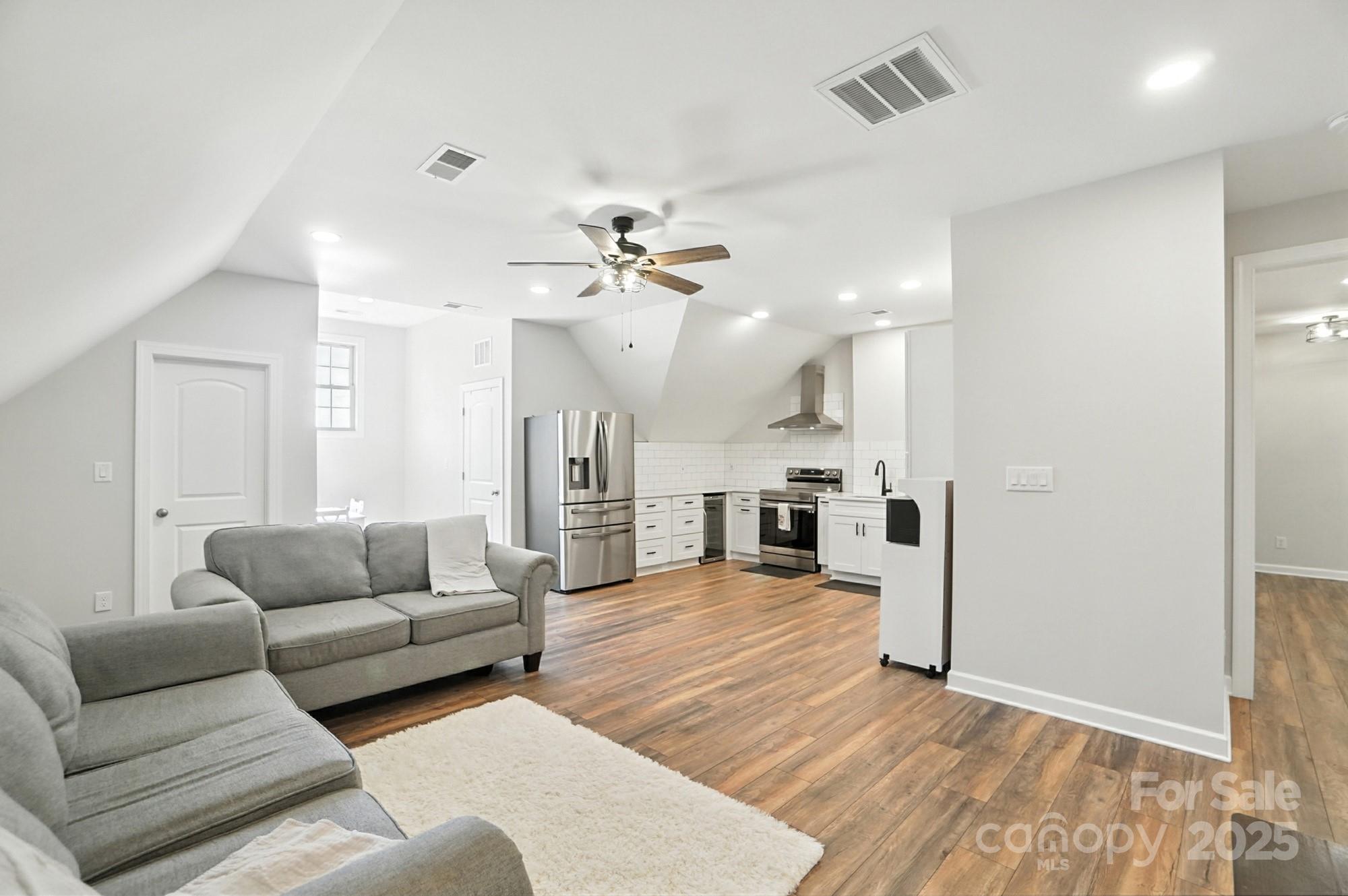 13056 Long Common Parkway Property Photo 40