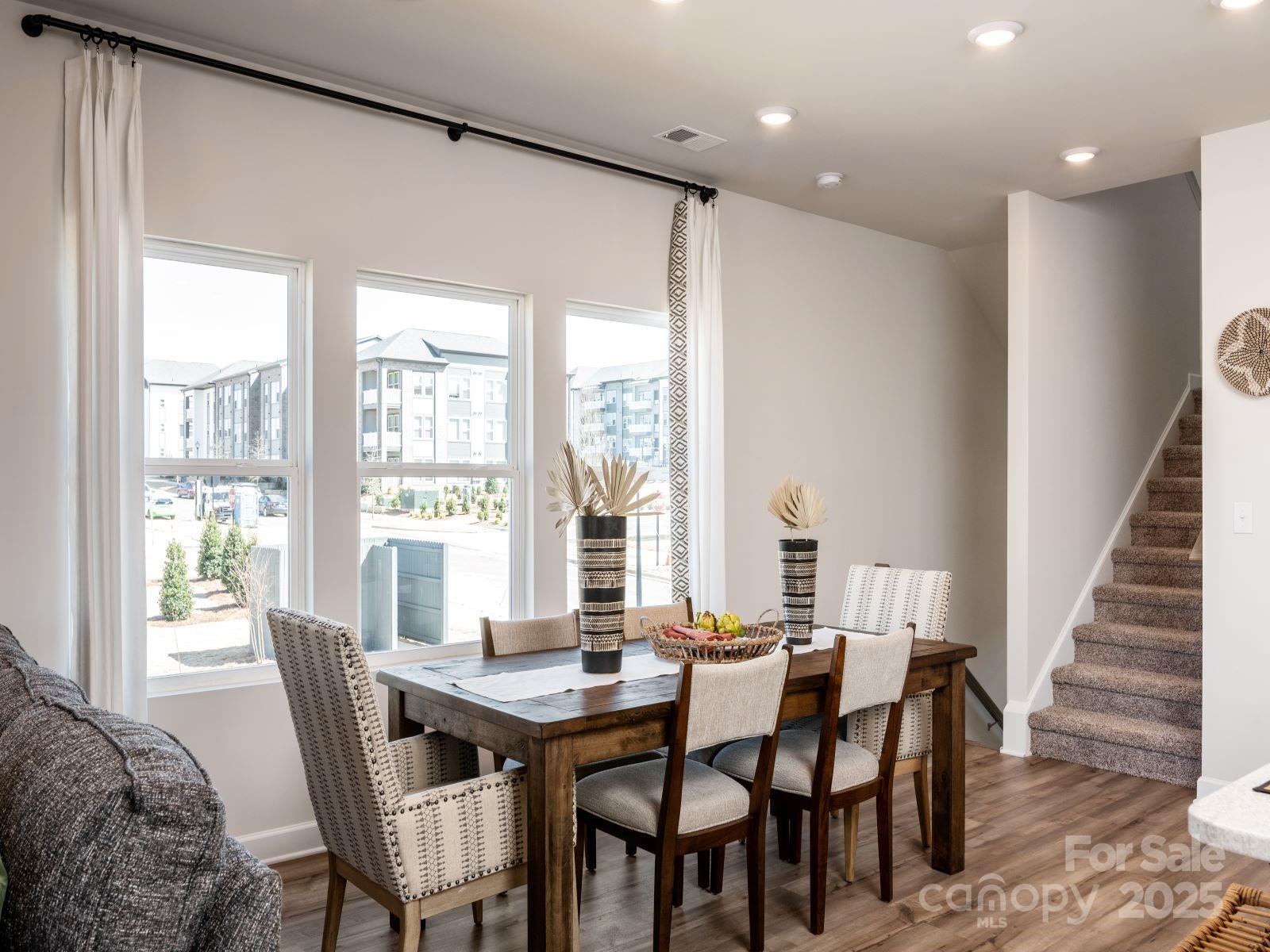 127 Kona Lane Property Photo 5