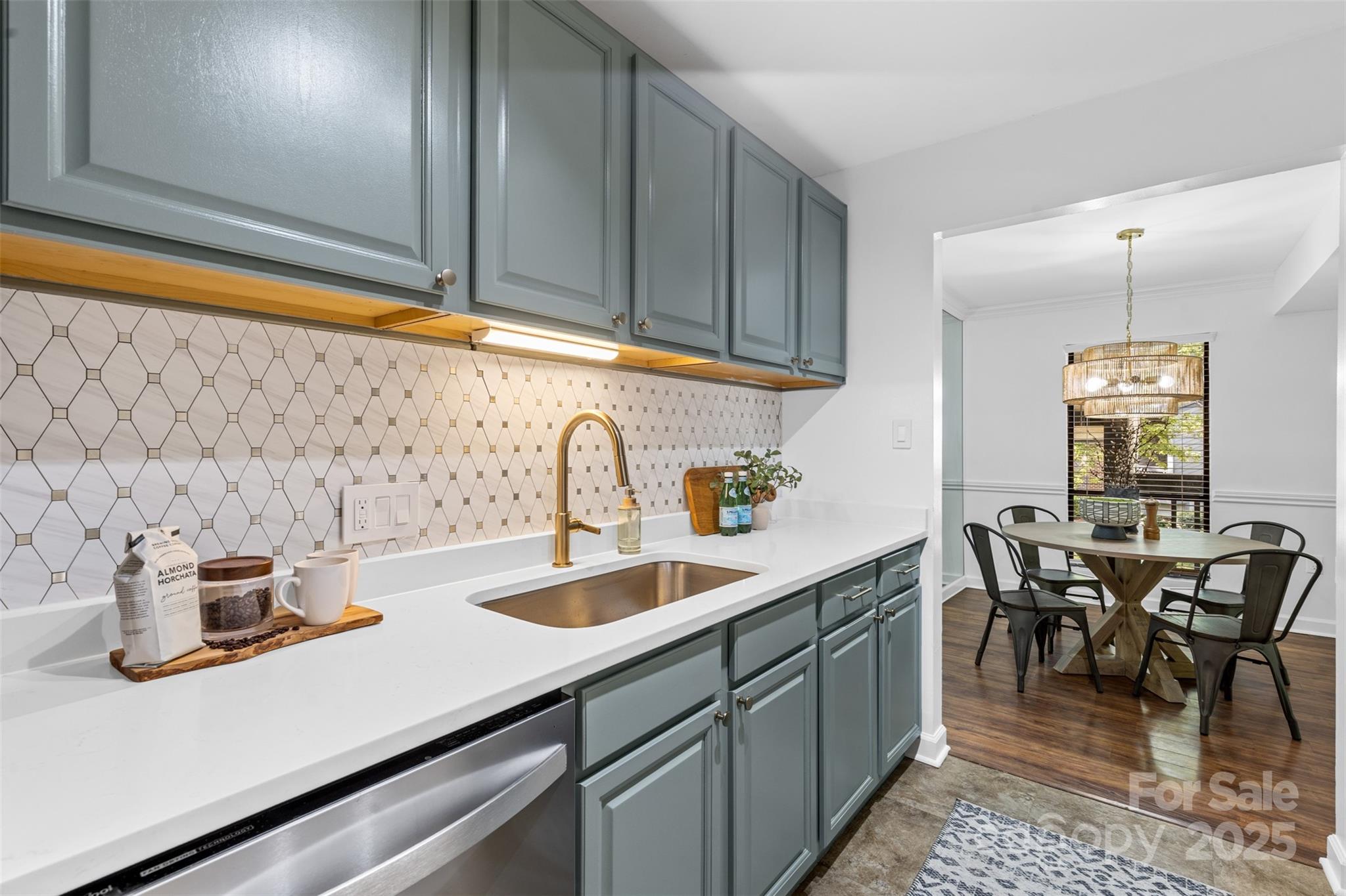 5016 Sardis Road G Property Photo 9