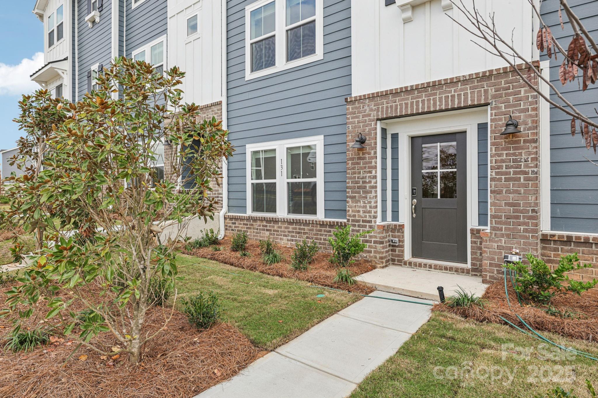 131 Kona Lane Property Photo 3