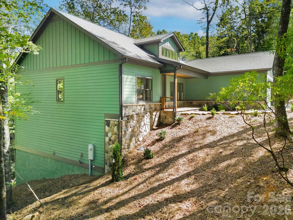 86 Isuhdavga Court Property Photo 4