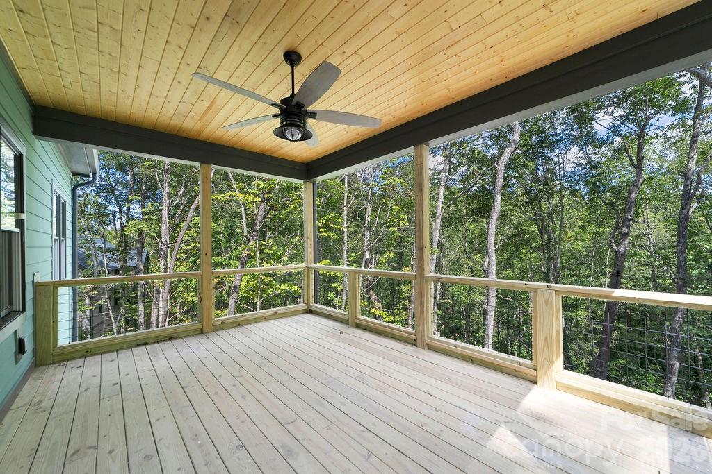 86 Isuhdavga Court Property Photo 36