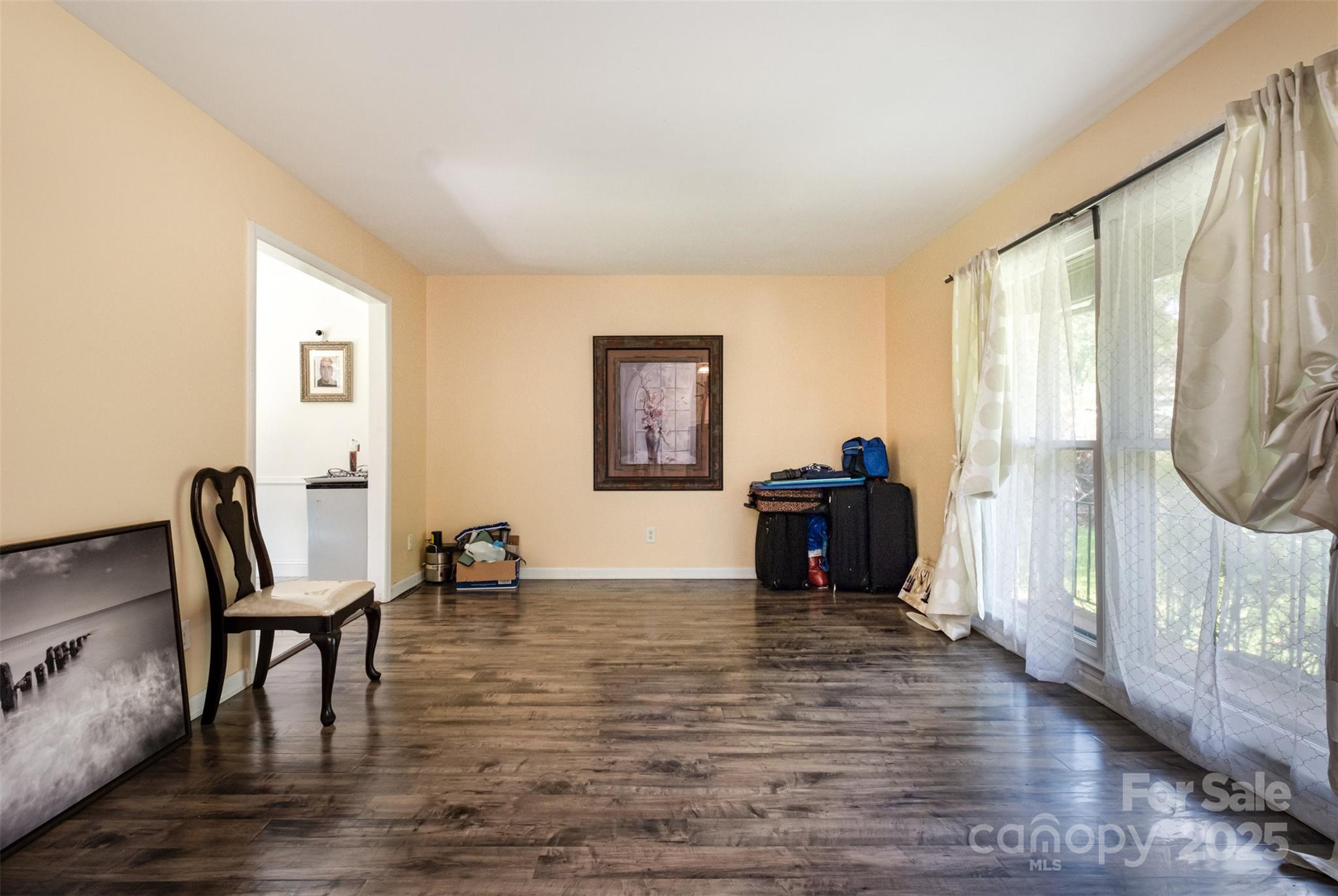 6827 David Avenue Property Photo 3