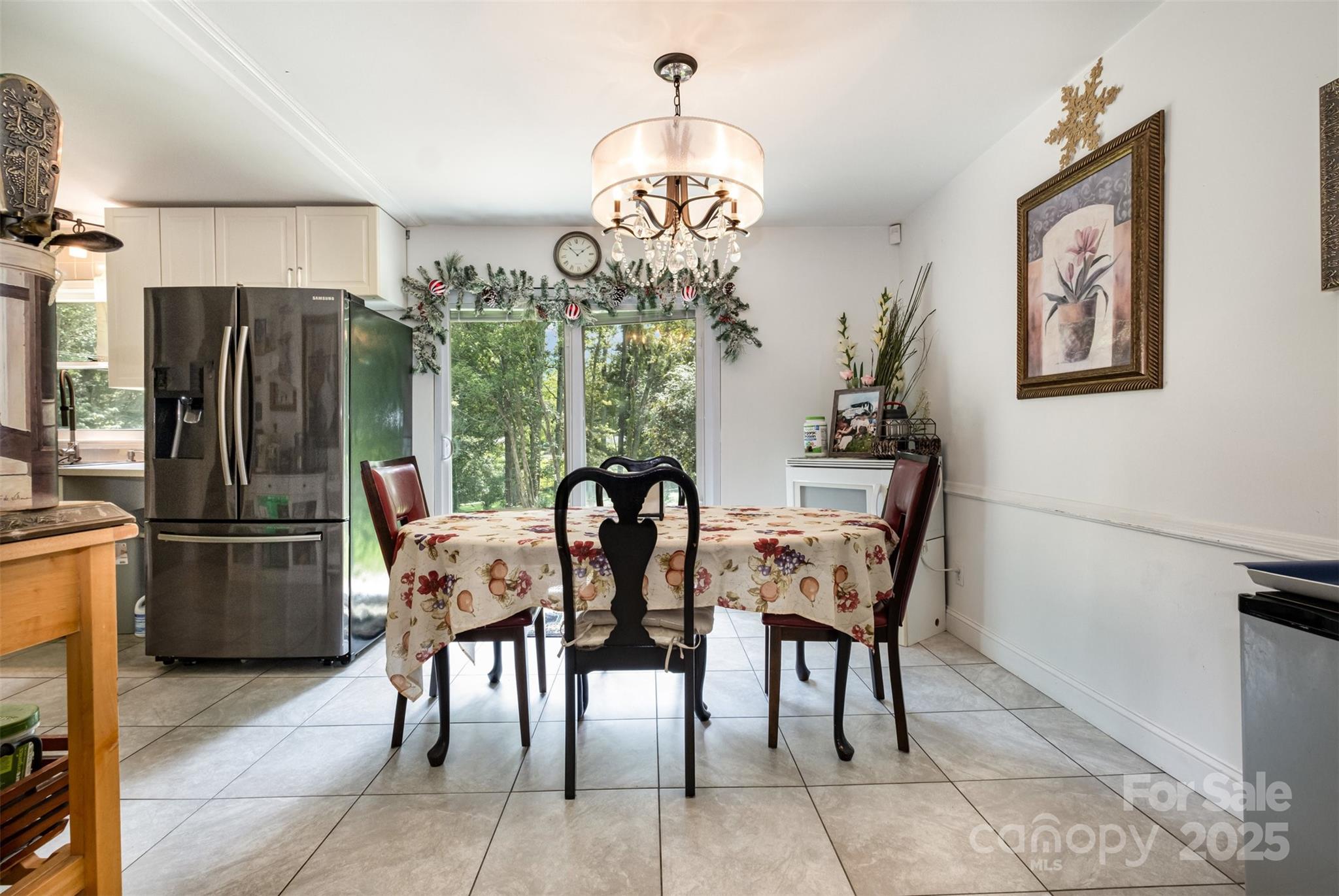 6827 David Avenue Property Photo 6