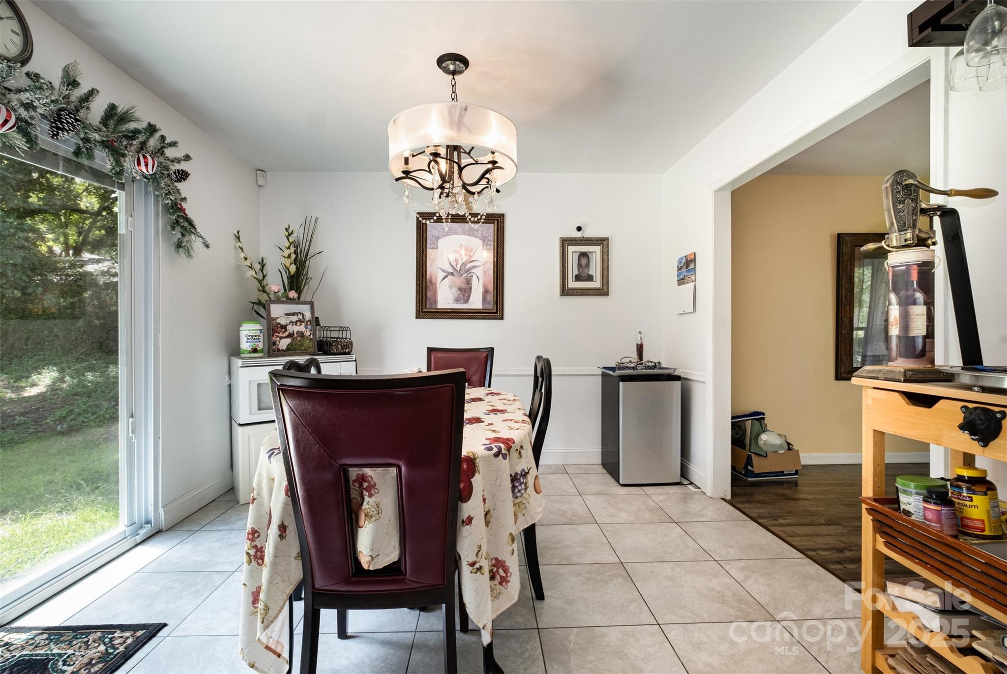 6827 David Avenue Property Photo 7