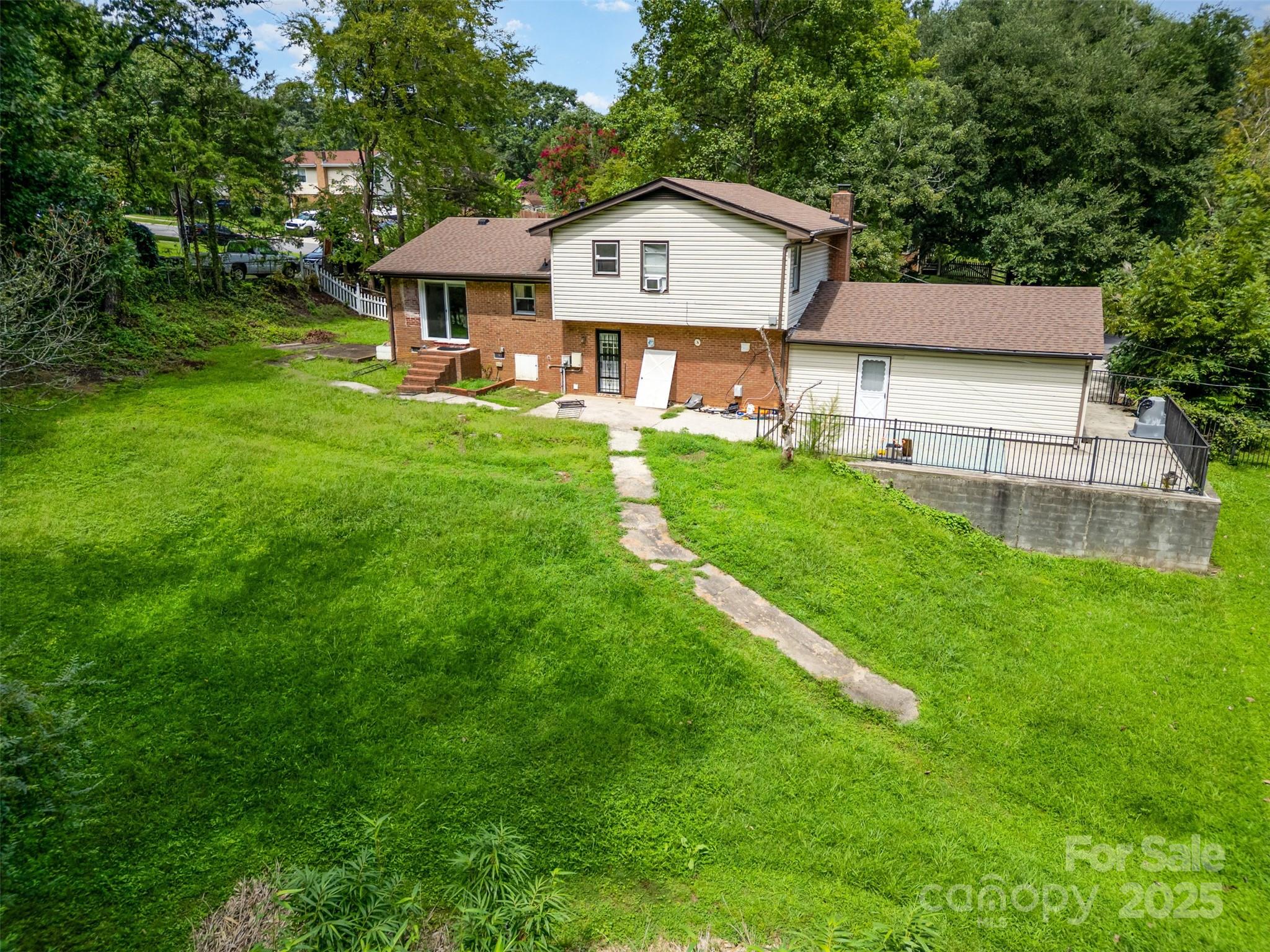 6827 David Avenue Property Photo 31