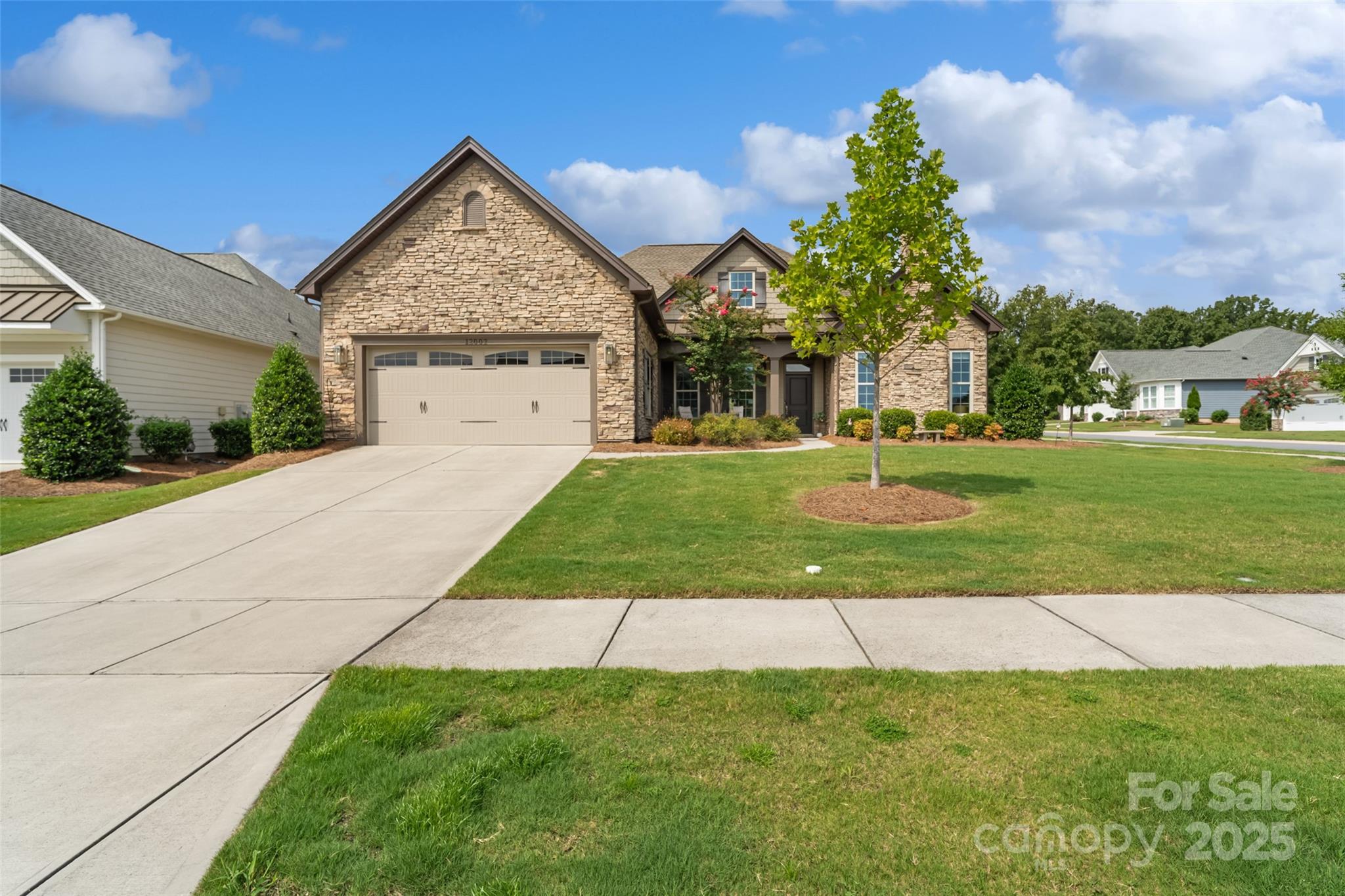 12002 Cove Court Property Photo 3