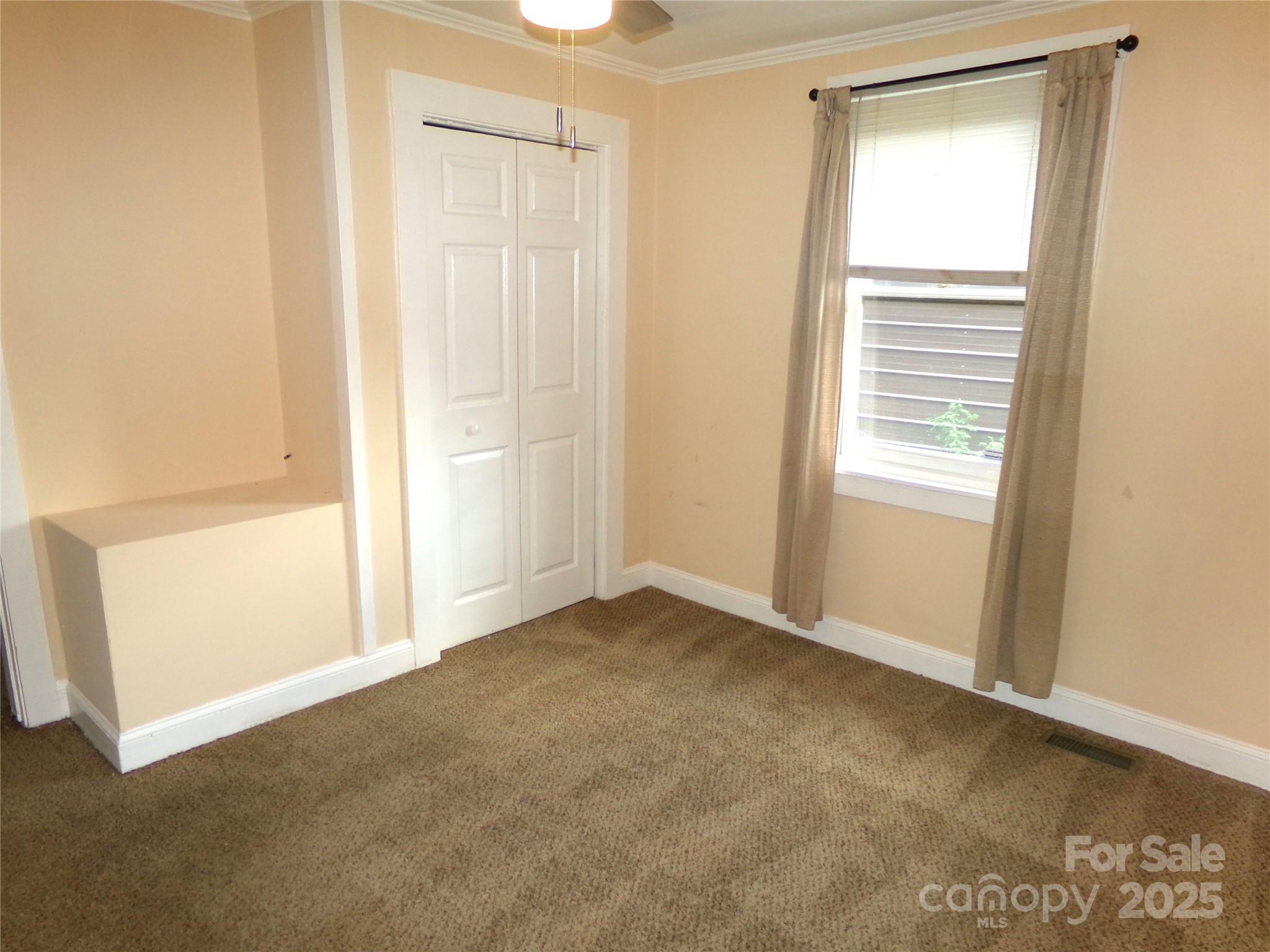 306 Dunlap Street Property Photo 15