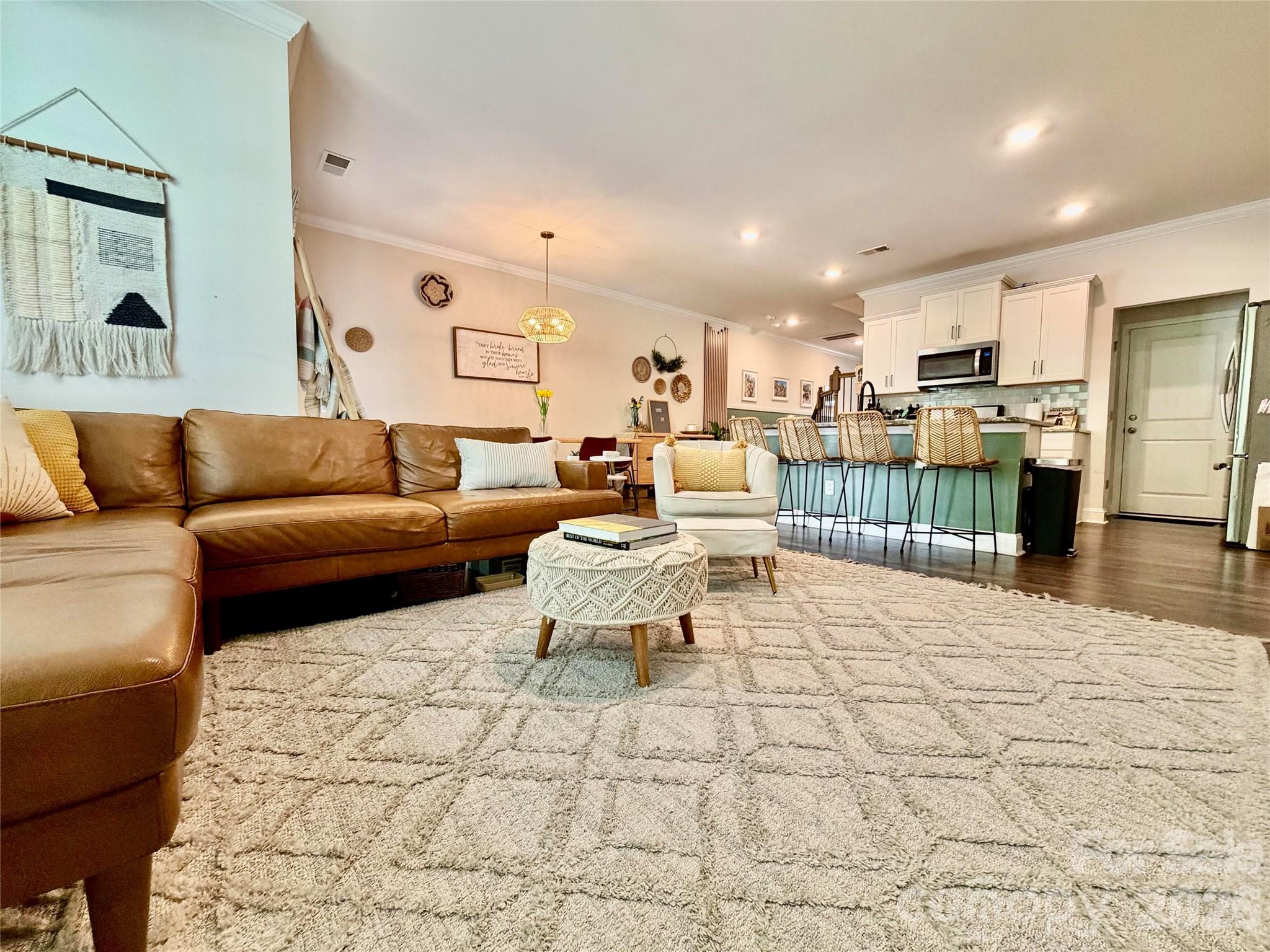 757 Little Bluestem Drive Property Photo 4