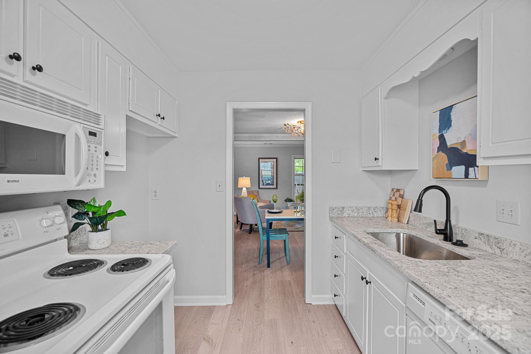 8414 Knights Bridge Road Property Photo 5