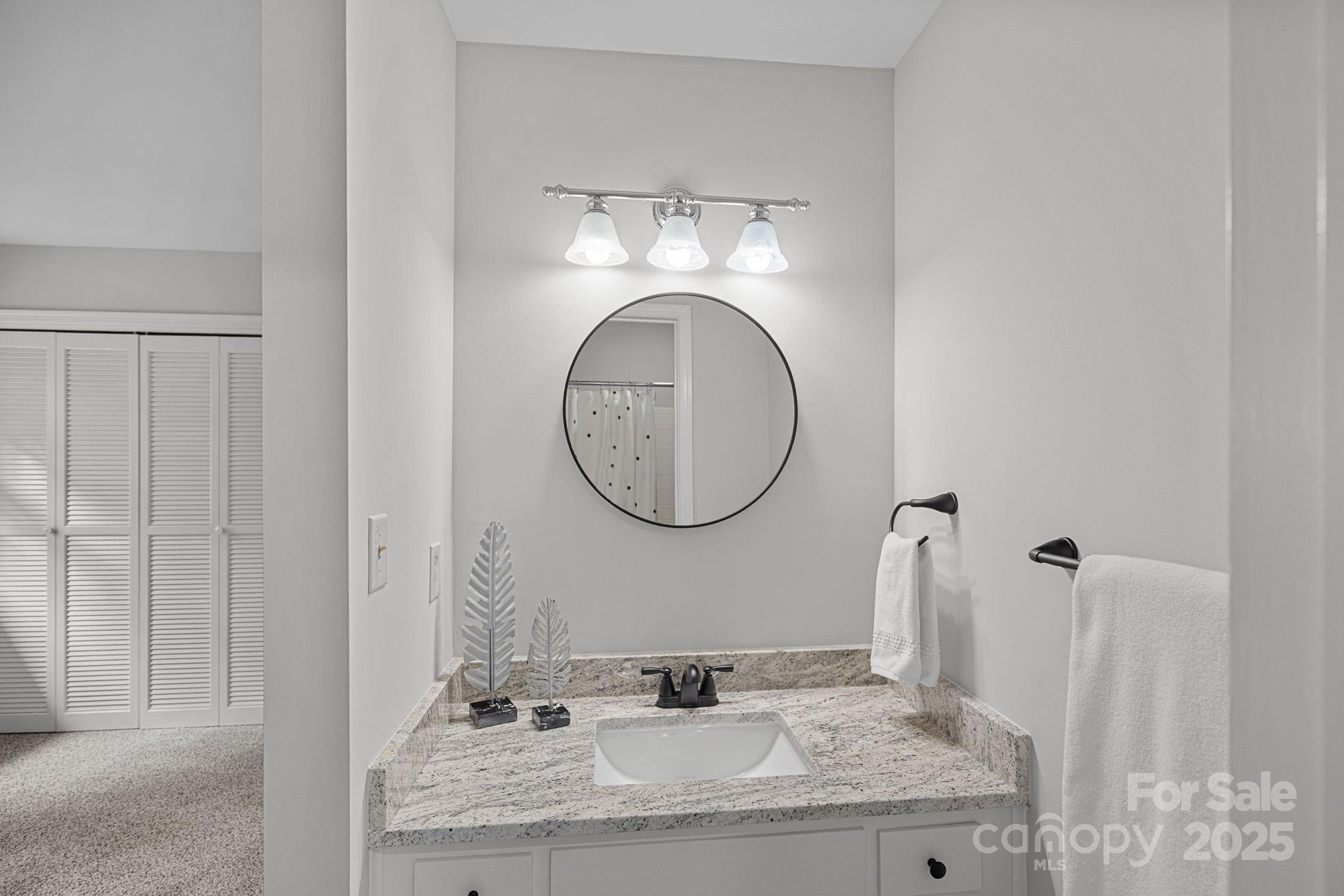 8414 Knights Bridge Road Property Photo 15