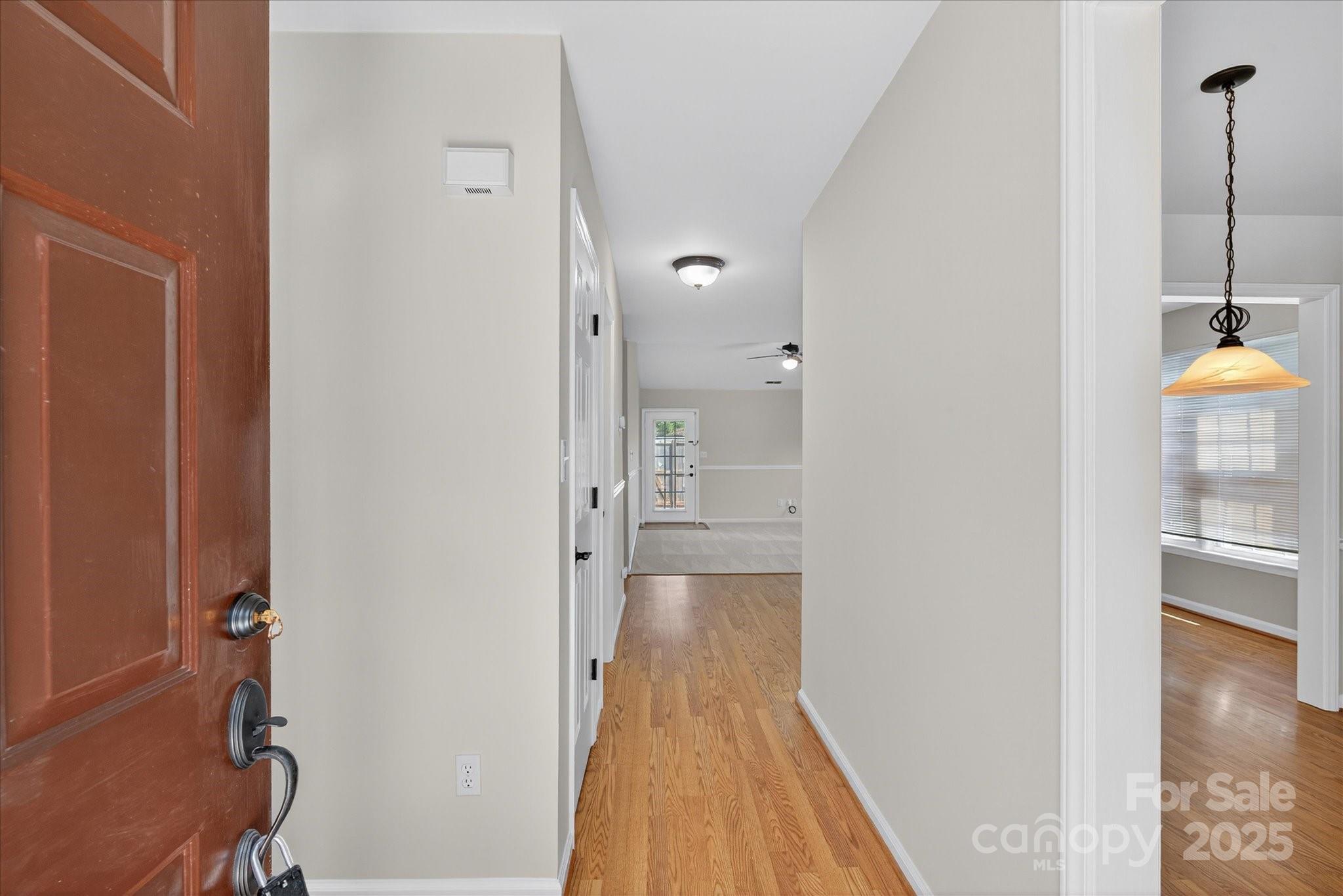 10935 Winterbourne Court Property Photo 5